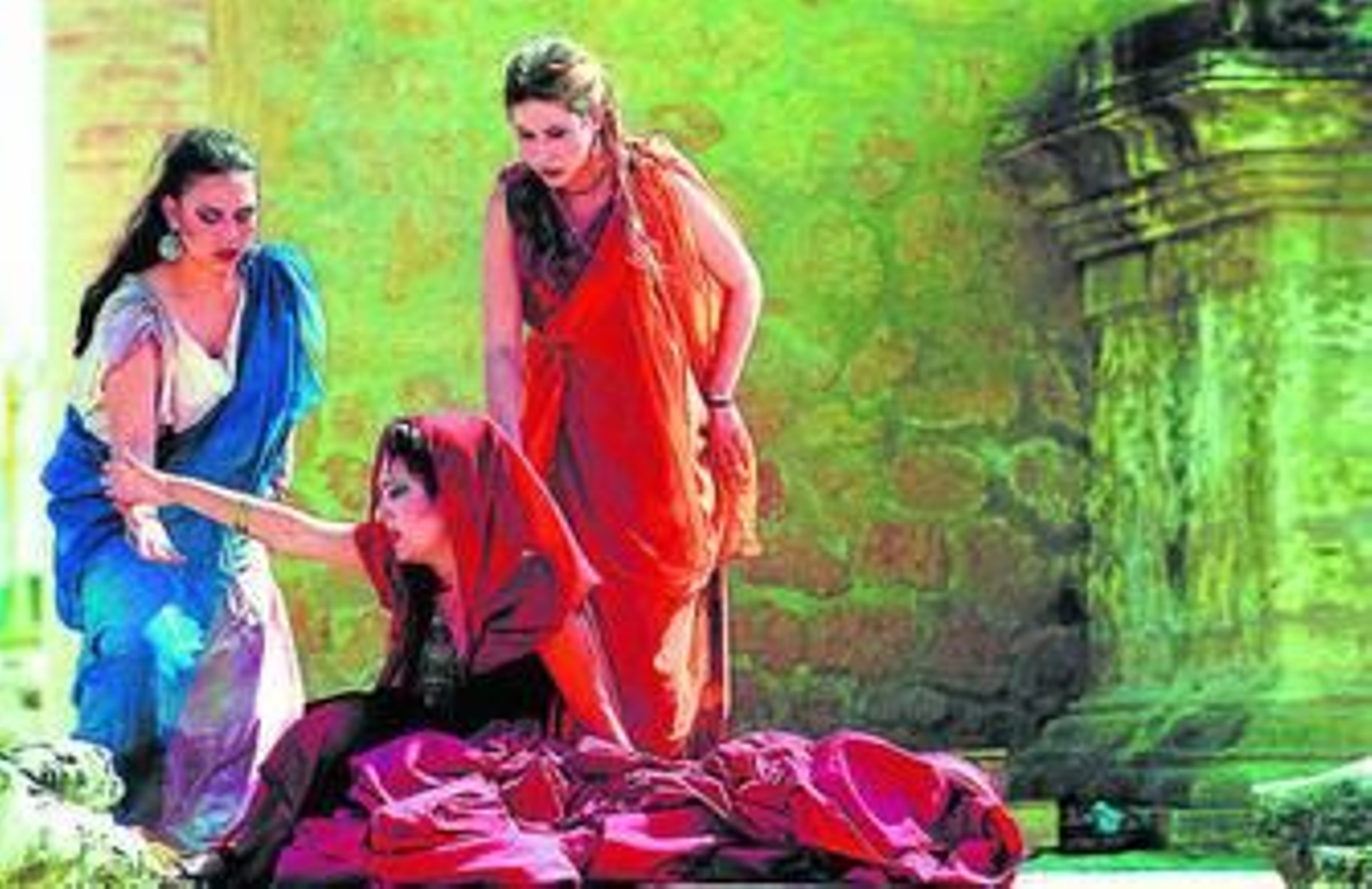 Una de las representaciones en el monumental escenario del Teatro Romano de Itálica.