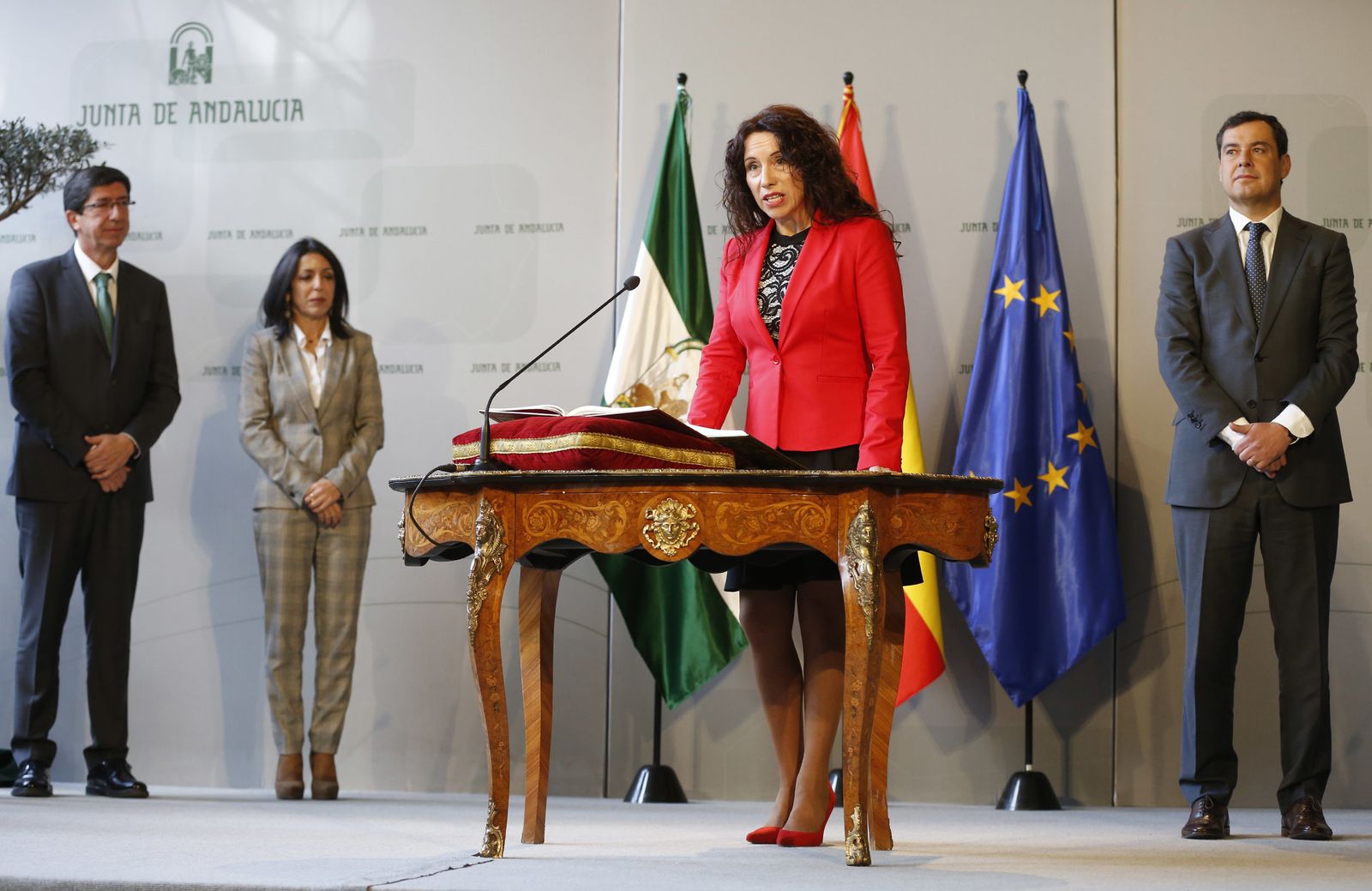 Los nuevos consejeros toman posesión de sus cargos