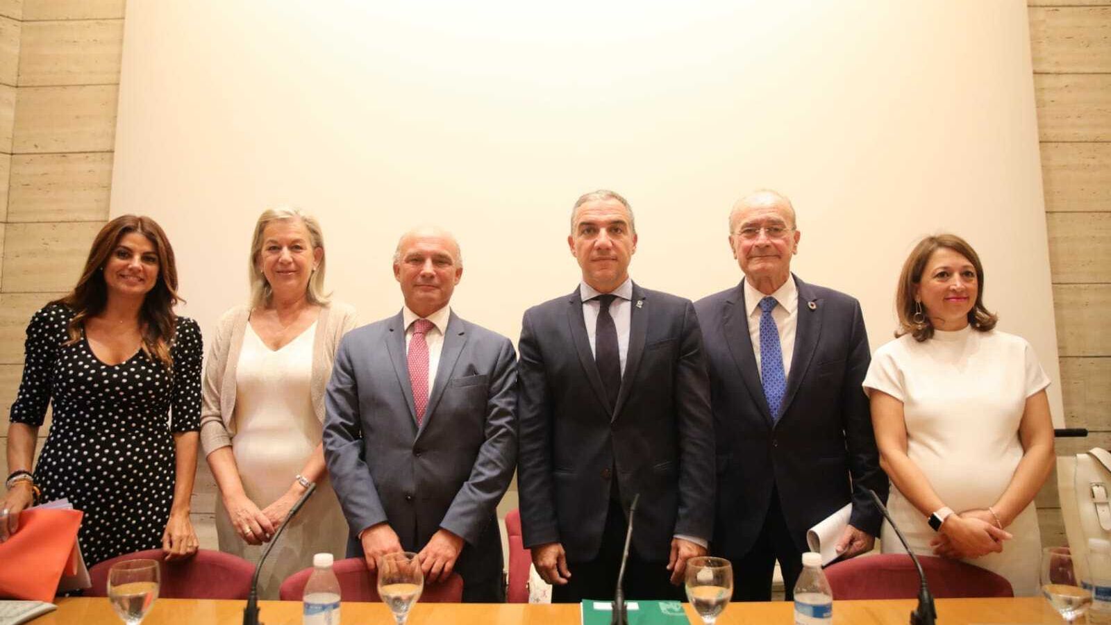 Nuria Rodríguez, Francisca Caracuel, Carlos Rubio, Elías Bendodo, Francisco de la Torre y Patricia Navarro.