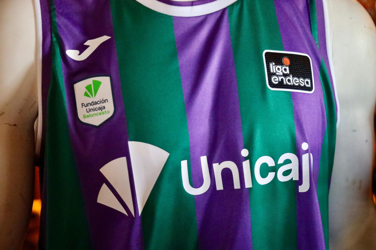 La presentación de las nuevas equipaciones del Unicaja, en fotos