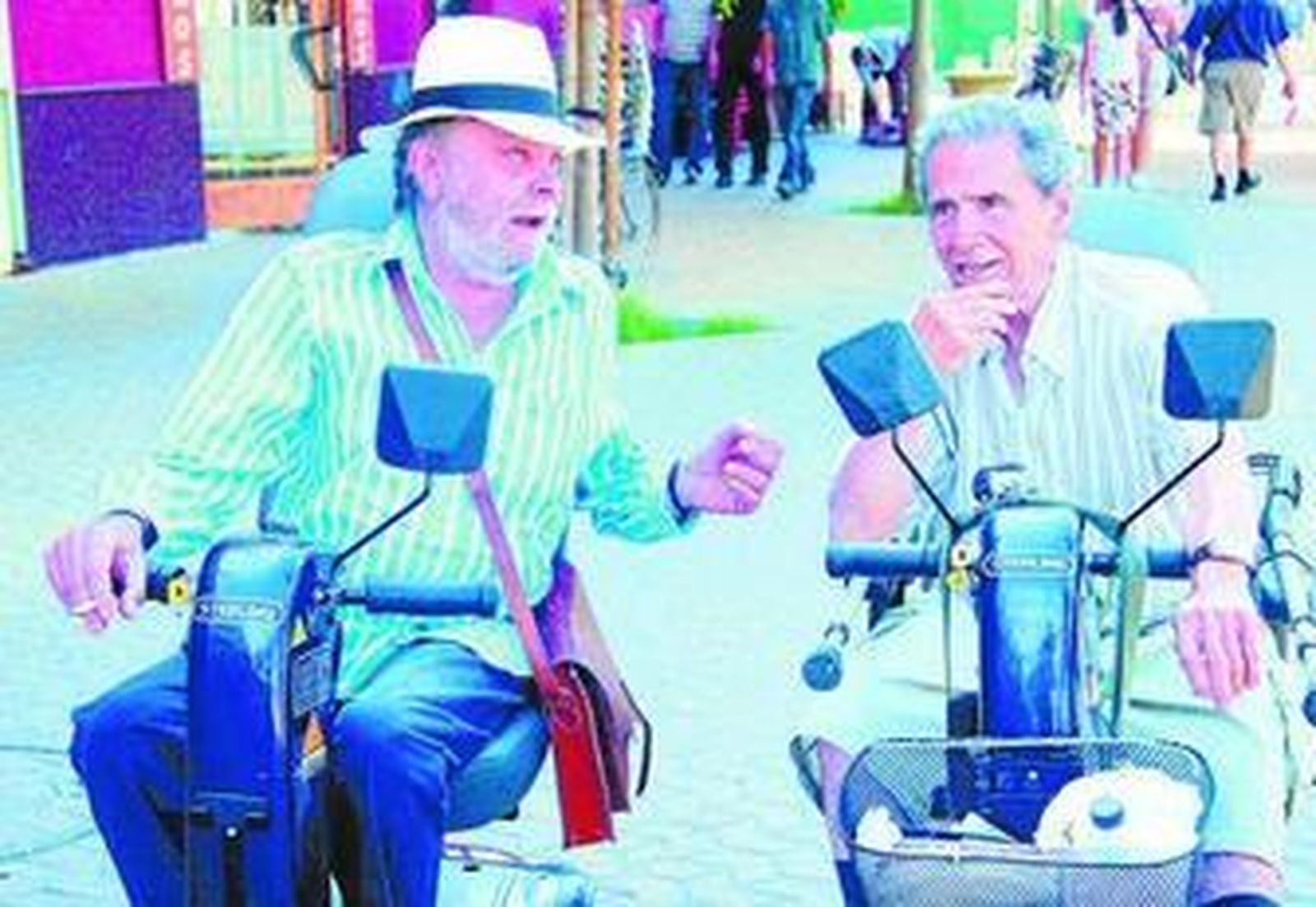 Joselito el Colorao, a la derecha, con Paco Aguilar en la Alameda en una imagen de 2009.