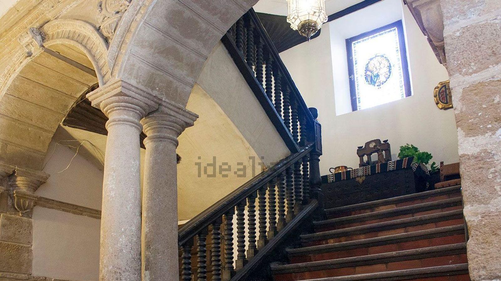 Escalera de esta vivienda del siglo XVI. Escalera de esta vivienda del siglo XVI.