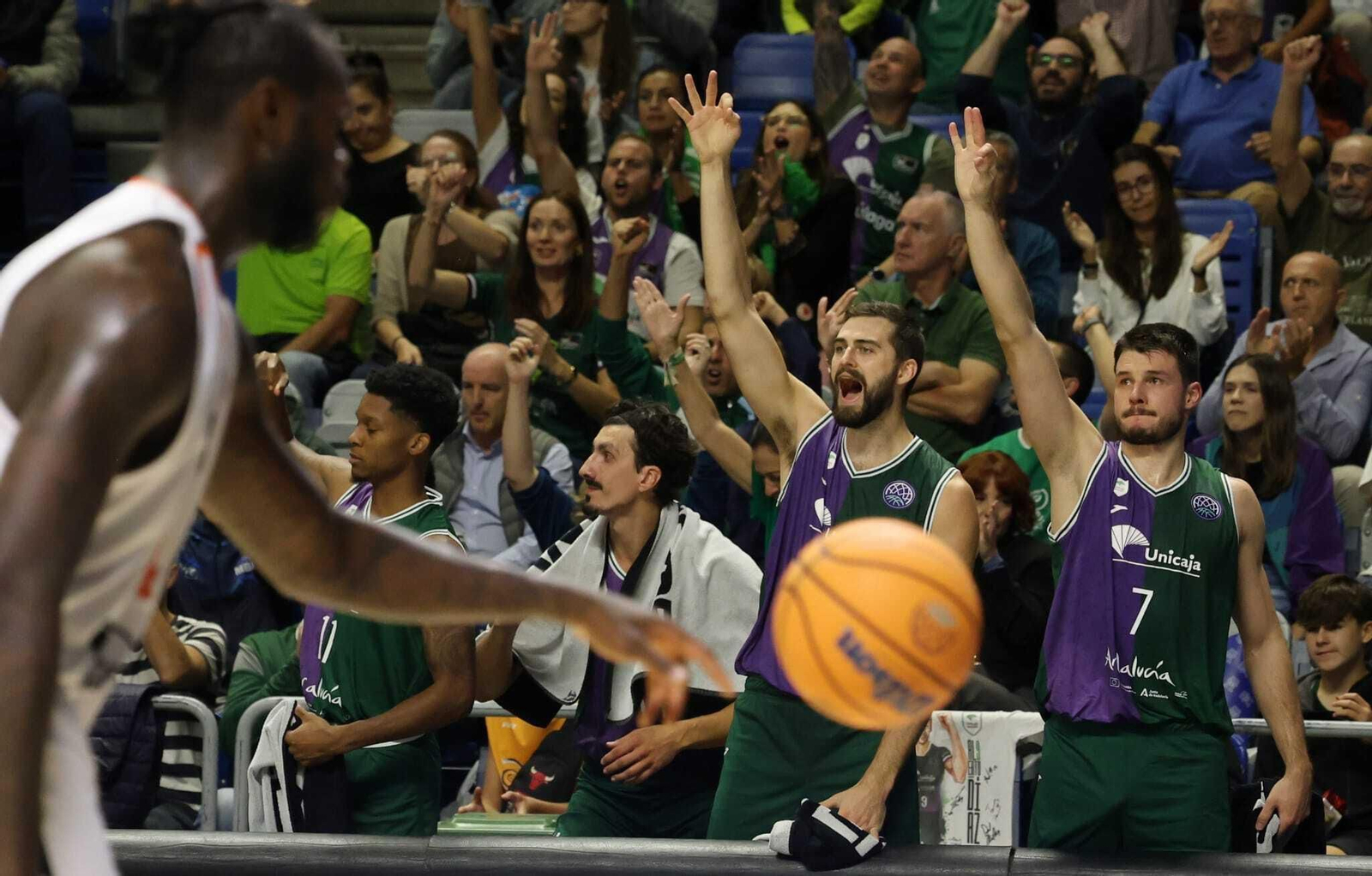 El Unicaja-Le Mans, en fotos