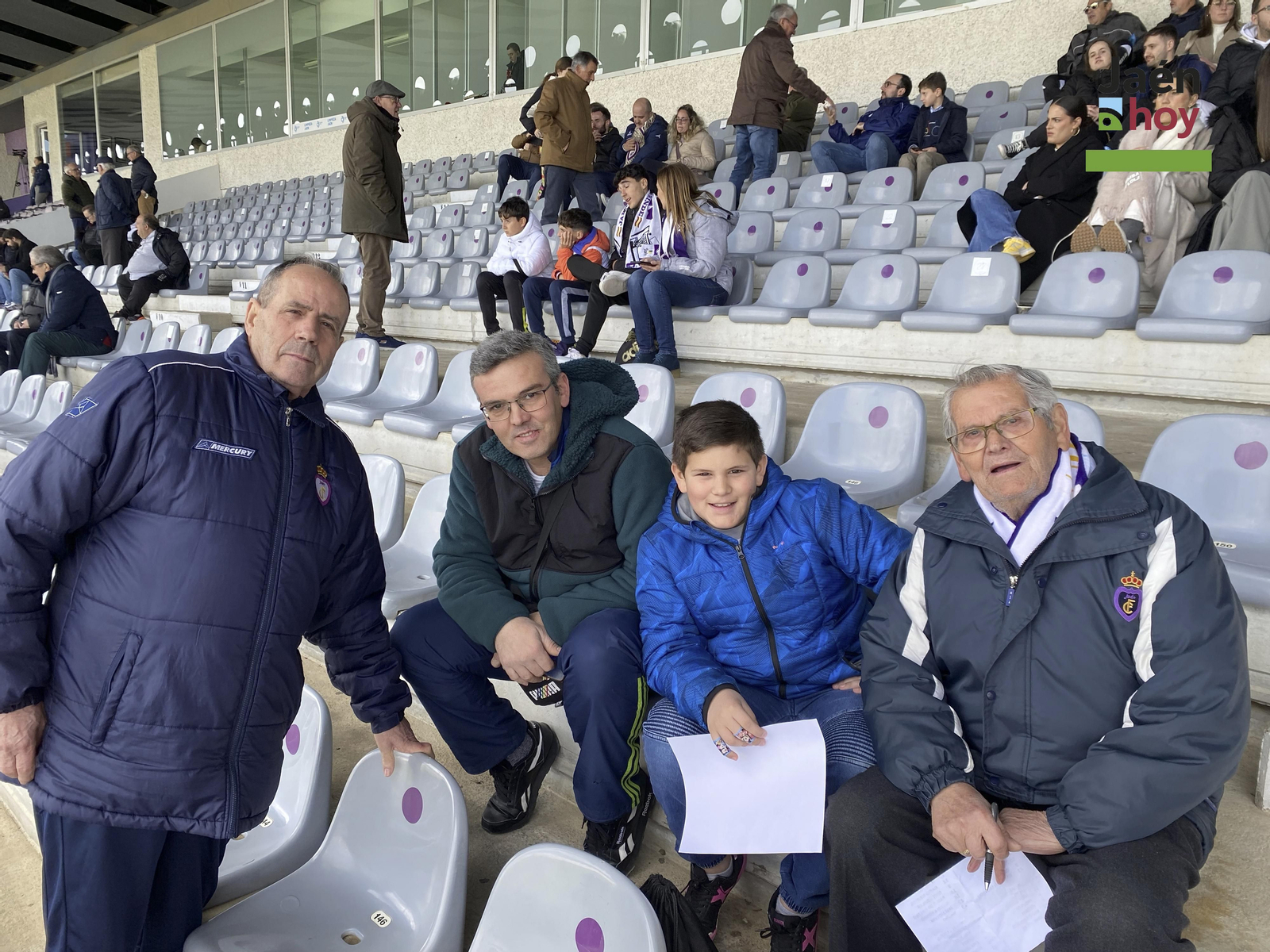 En imágenes: búscate en La Victoria en el derbi Real Jaén - CD Torreperogil