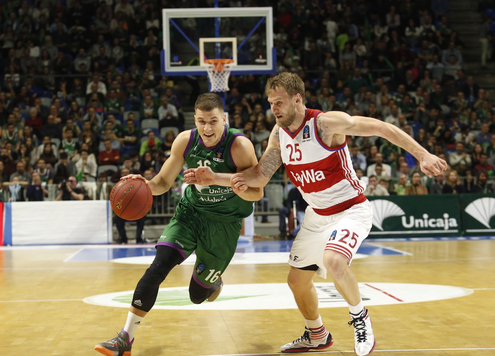 Imágenes del Unicaja-Bayern de Múnich