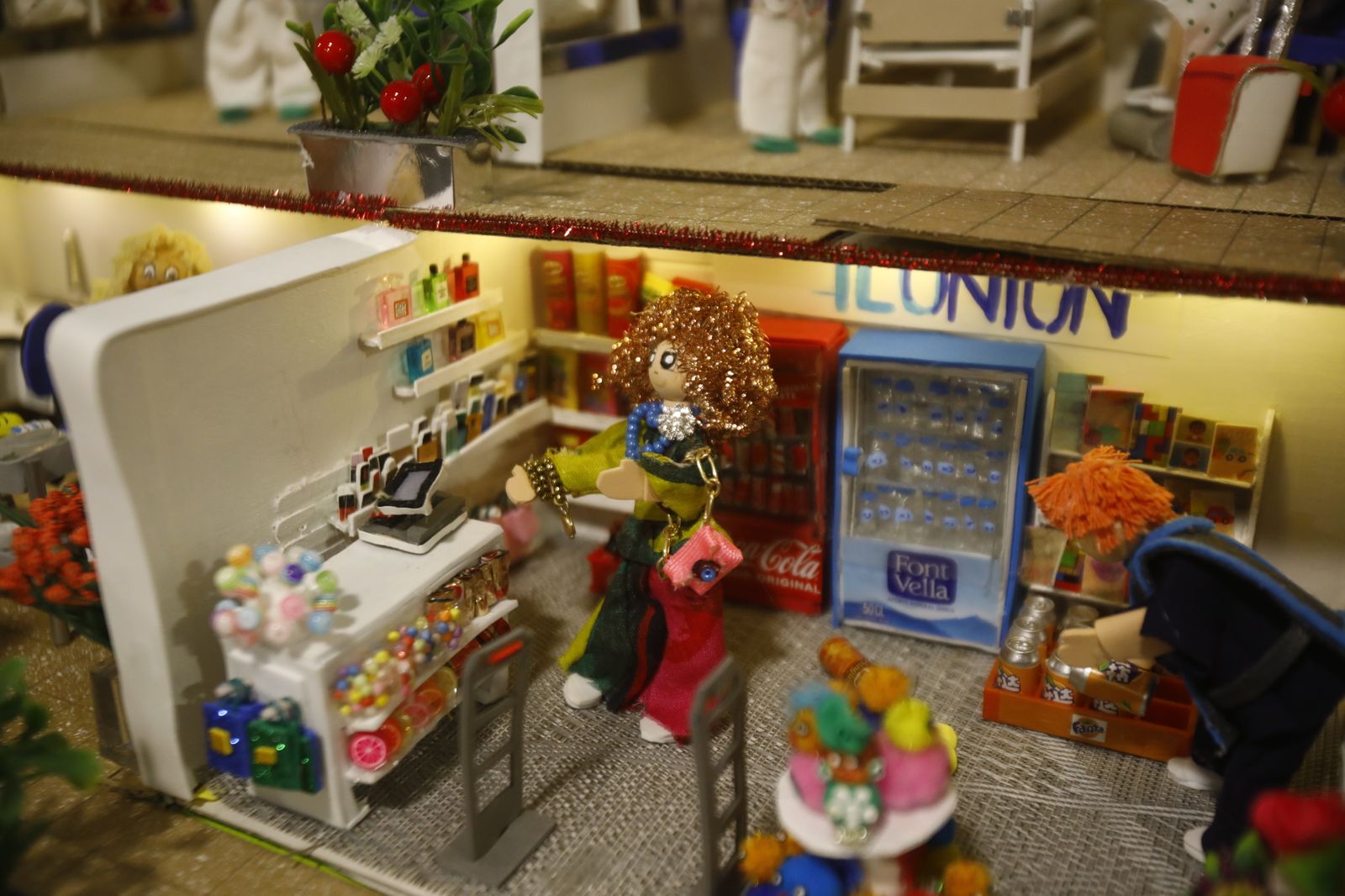 El Hospital Reina Sofía enciende la Navidad, en imágenes