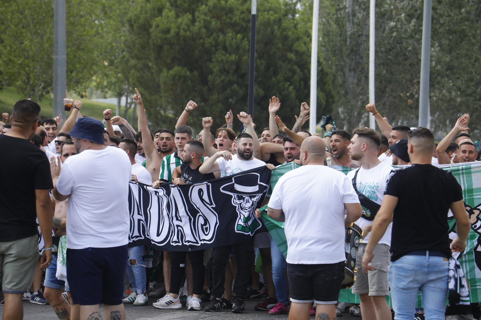 Las mejores fotos de la 'Fan Zone' del Córdoba CF antes del partido ante la Ponferradina