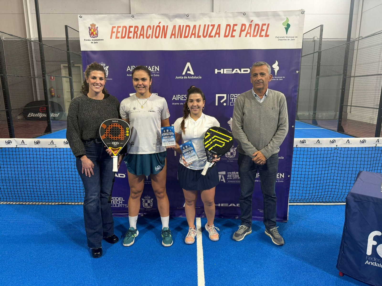 Lucía García y Aitana García, vencedoras en categoría femenina.