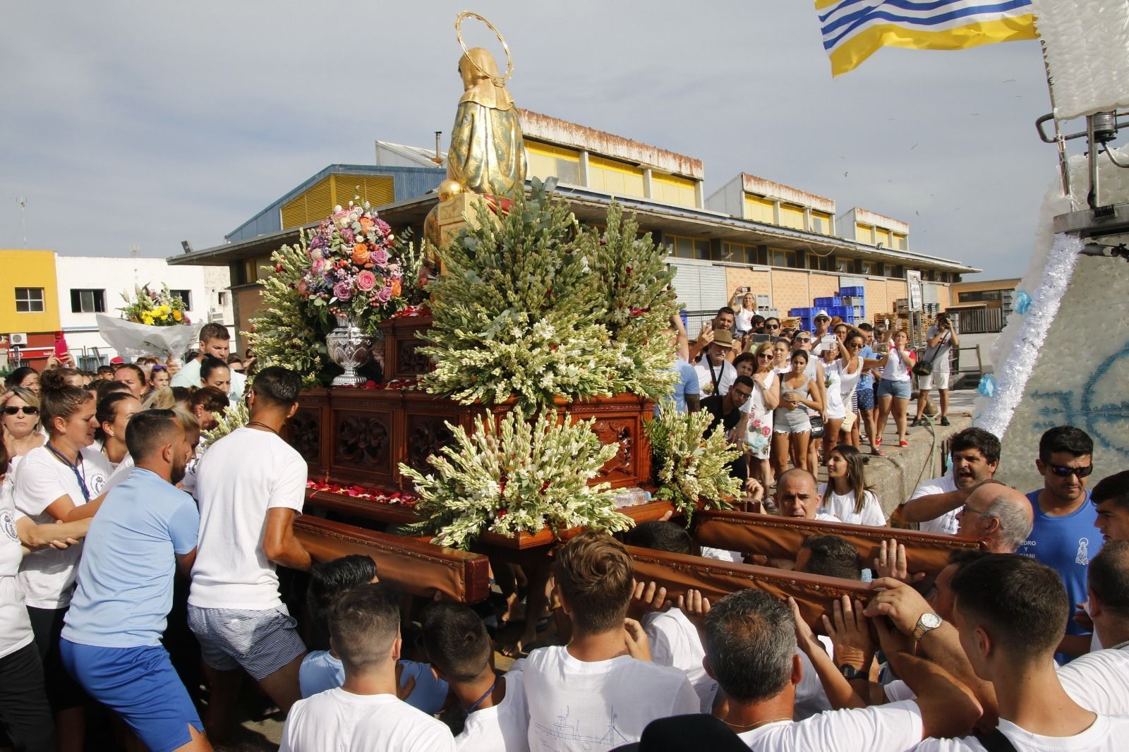 Procesión de la Virgen del Mar en Punta del Caimán.