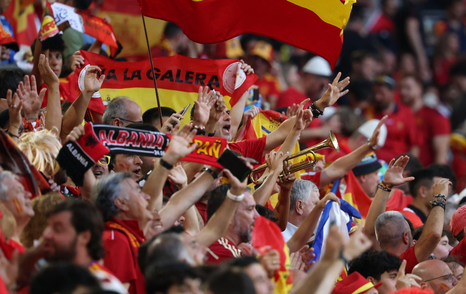 Las fotos del Albania - España