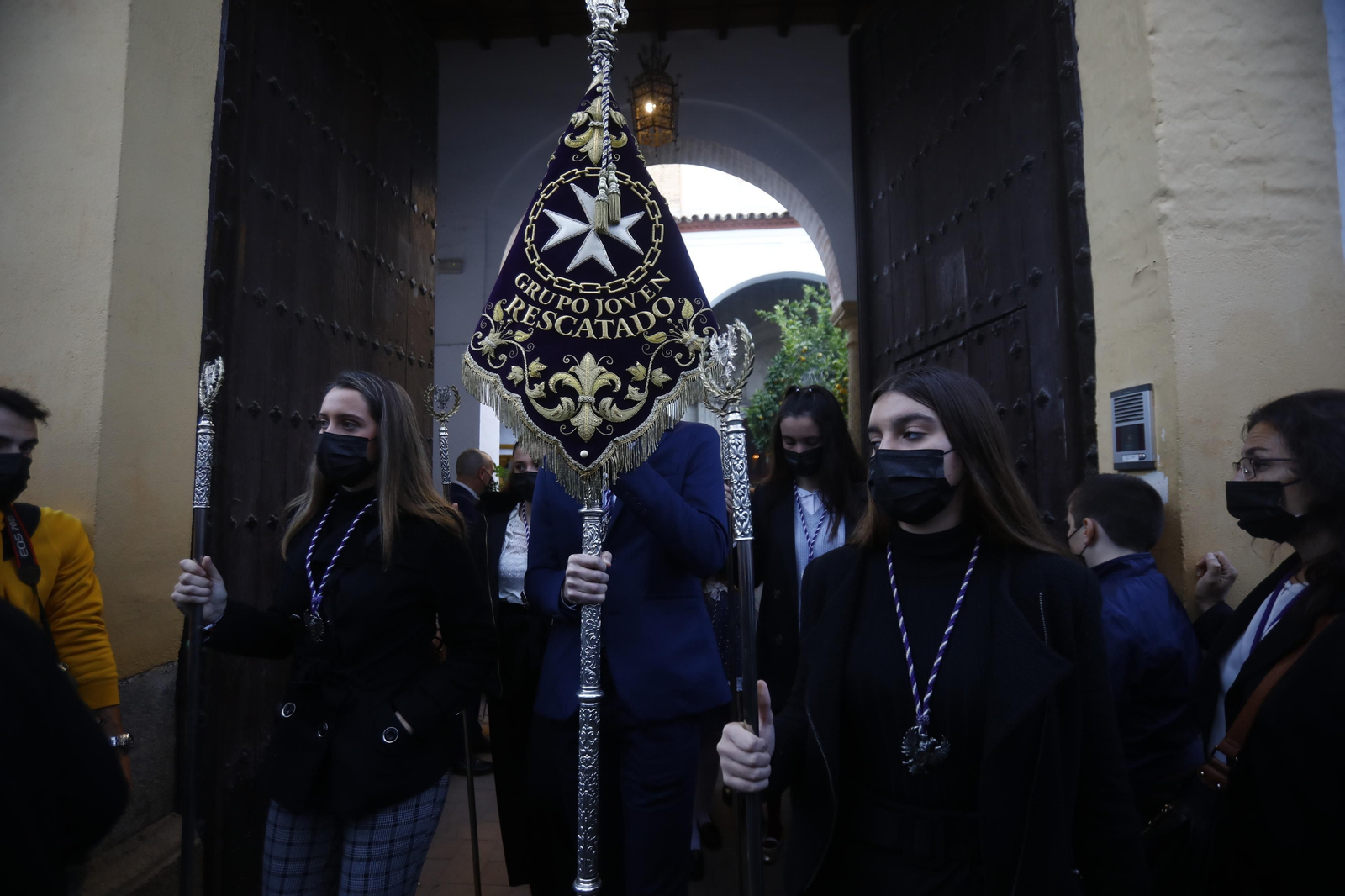 El traslado de Nuestro Padre Jesús Nazareno Rescatado, en imágenes