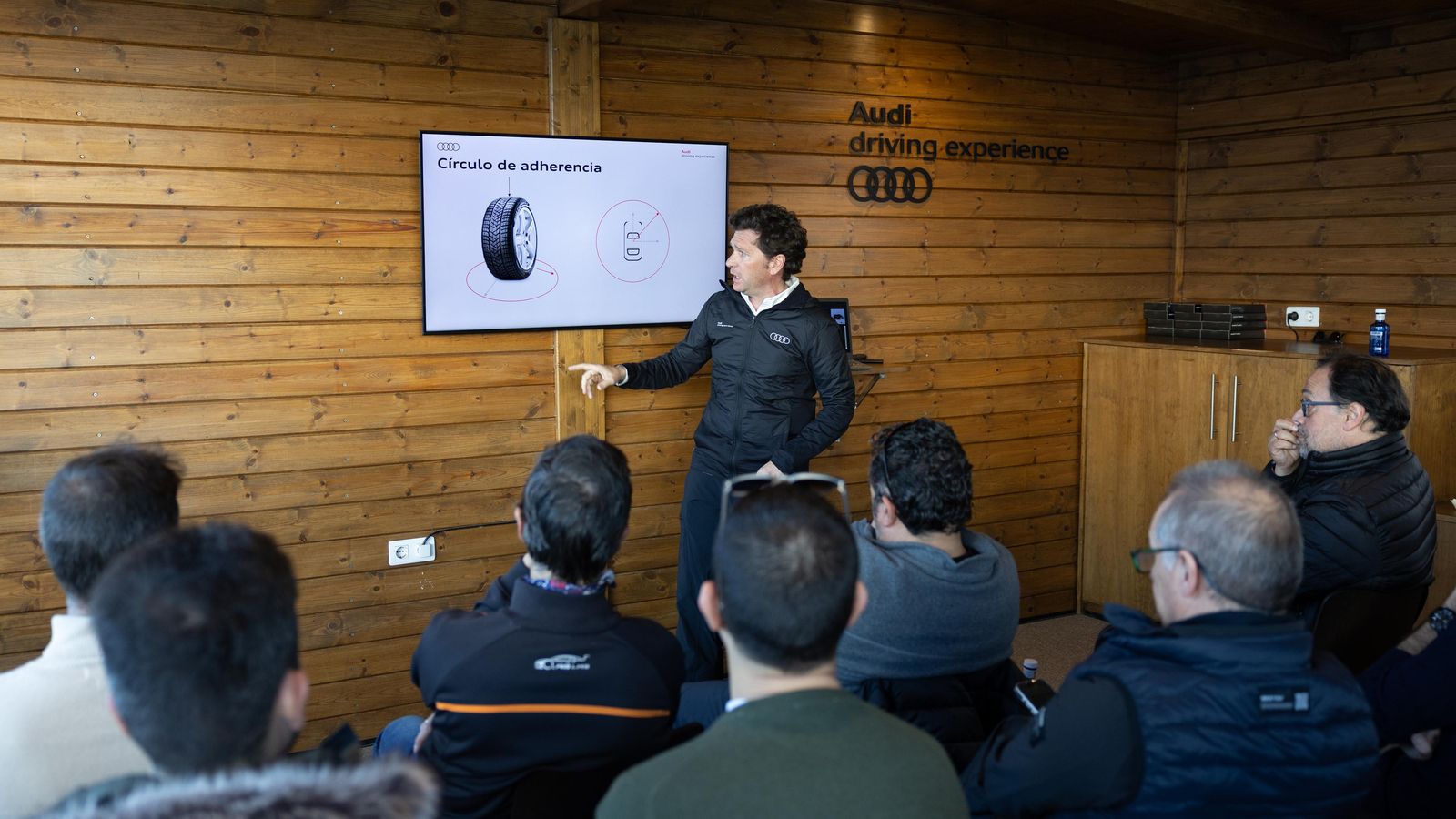 La oferta de cursos de conducción de invierno ofrece una combinación perfecta de emoción, desafío y aprendizaje.