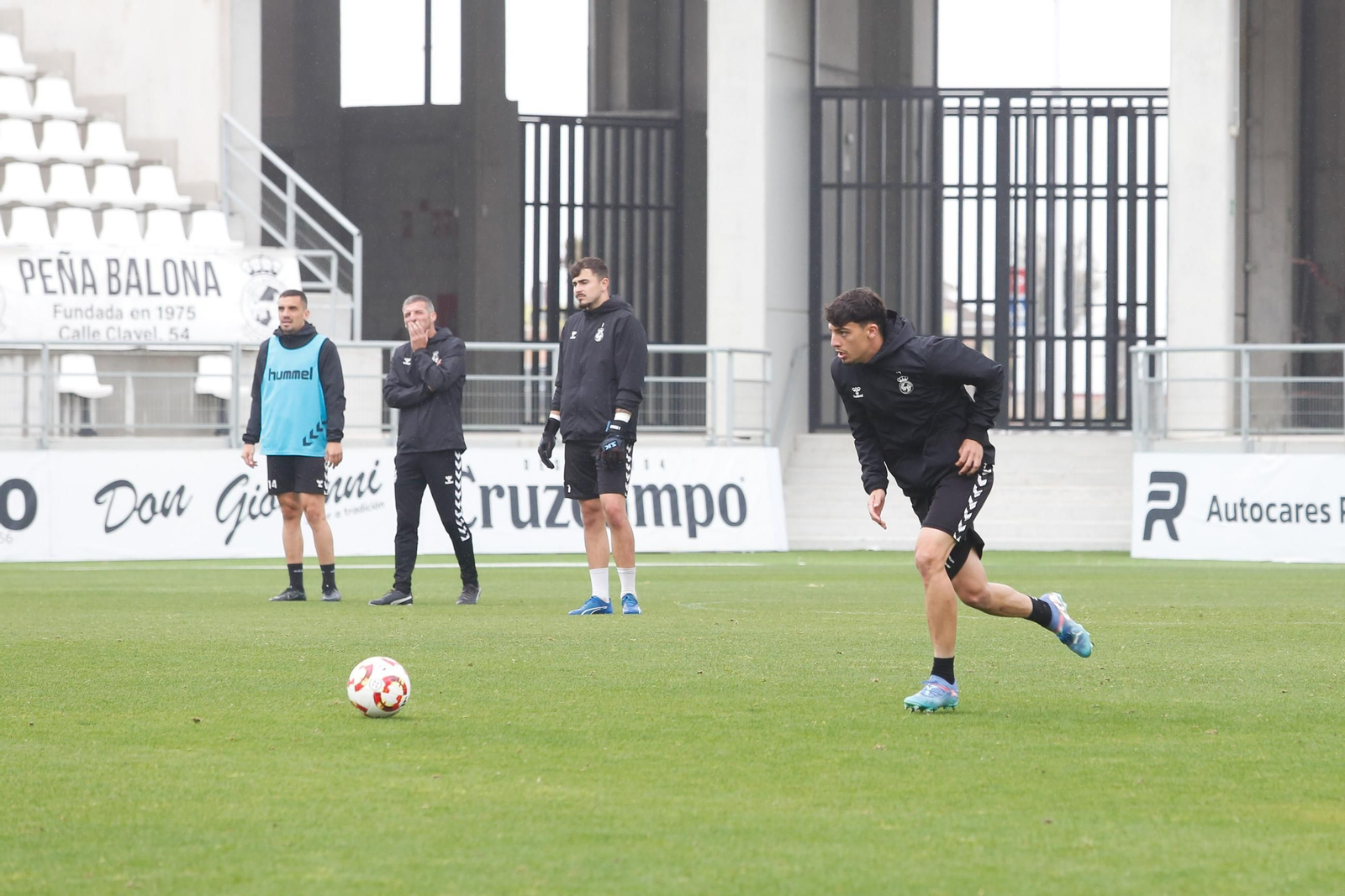 Las fotos del entrenamiento de la Balona previo a su final con el Villanovense