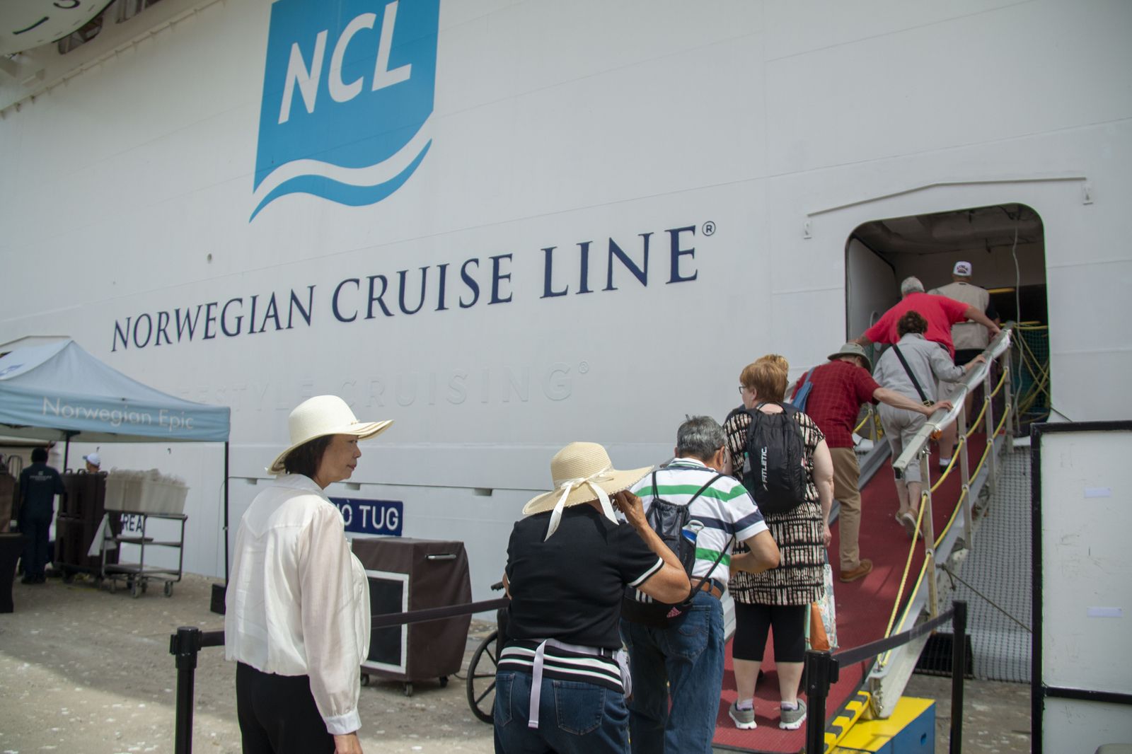 El Puerto de Motril recibe el mayor buque de su historia, en imágenes