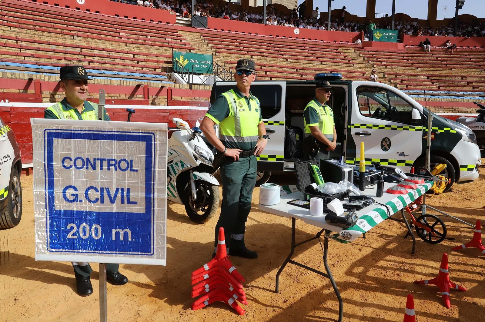 Imágenes de la Jornada de Puertas Abiertas de la Guardia Civil