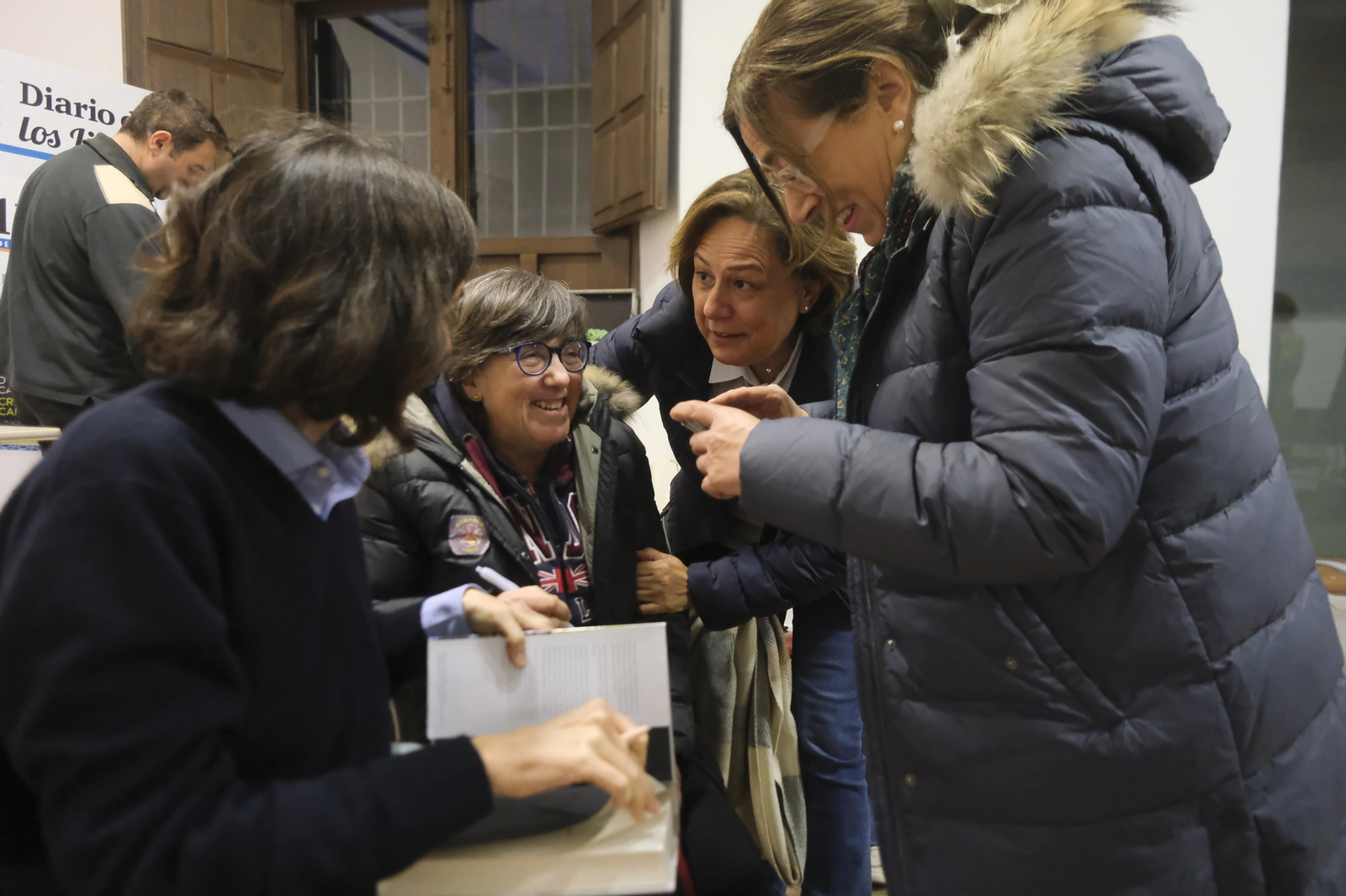 Las imágenes de la presentación de la obra ‘Historias de mujeres casadas’ de Cristina Campos en Córdoba