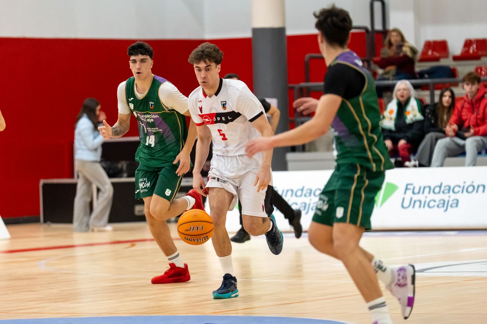 Liga U22: El Unicaja Alhaurín de la Torre somete al Granada (94-72)