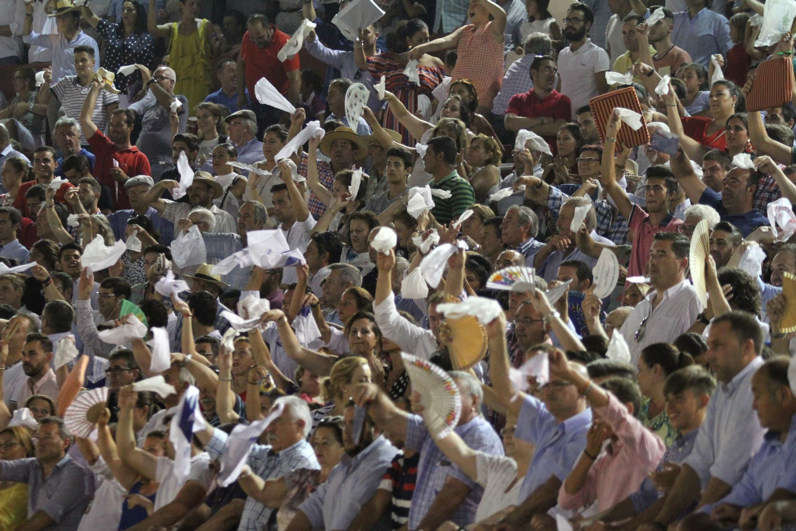 Festejo de Rejones en el coso de La Merced por Colombinas.
