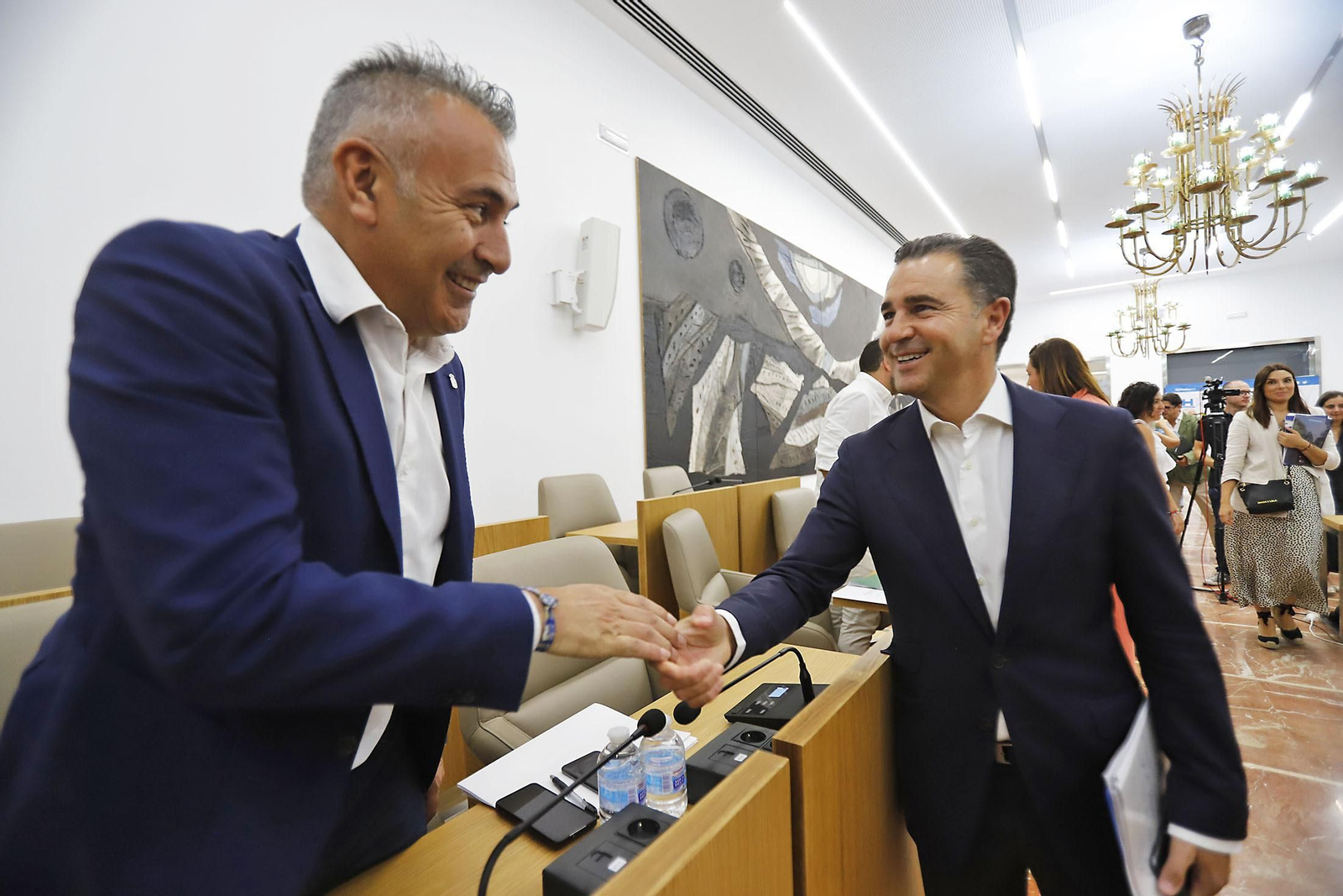 Imágenes del Pleno Extraordinario en la Diputación