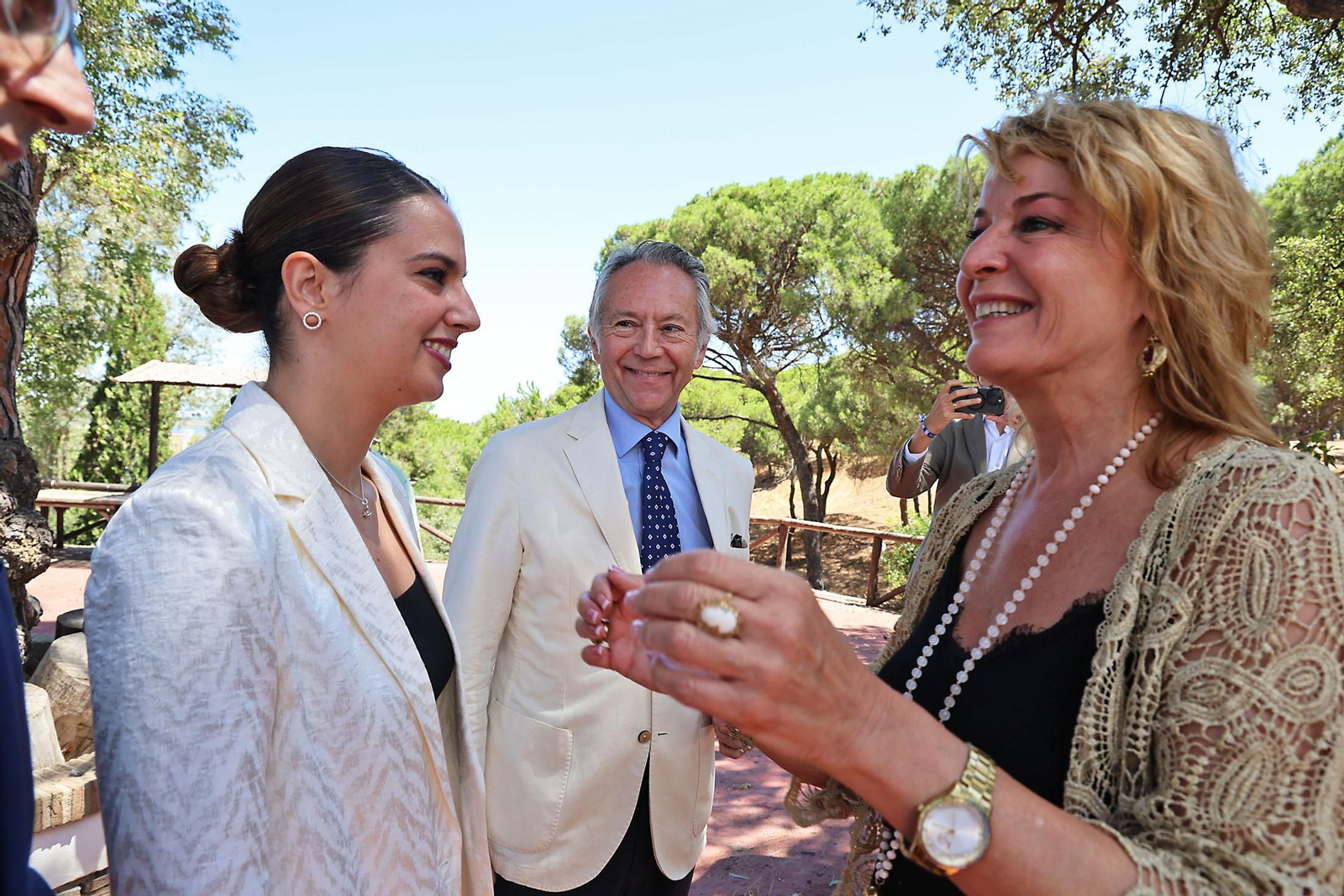 Imágenes de los invitados al acto de entrega del VI Premio Reconocimiento Andaluz a Carolina Marín