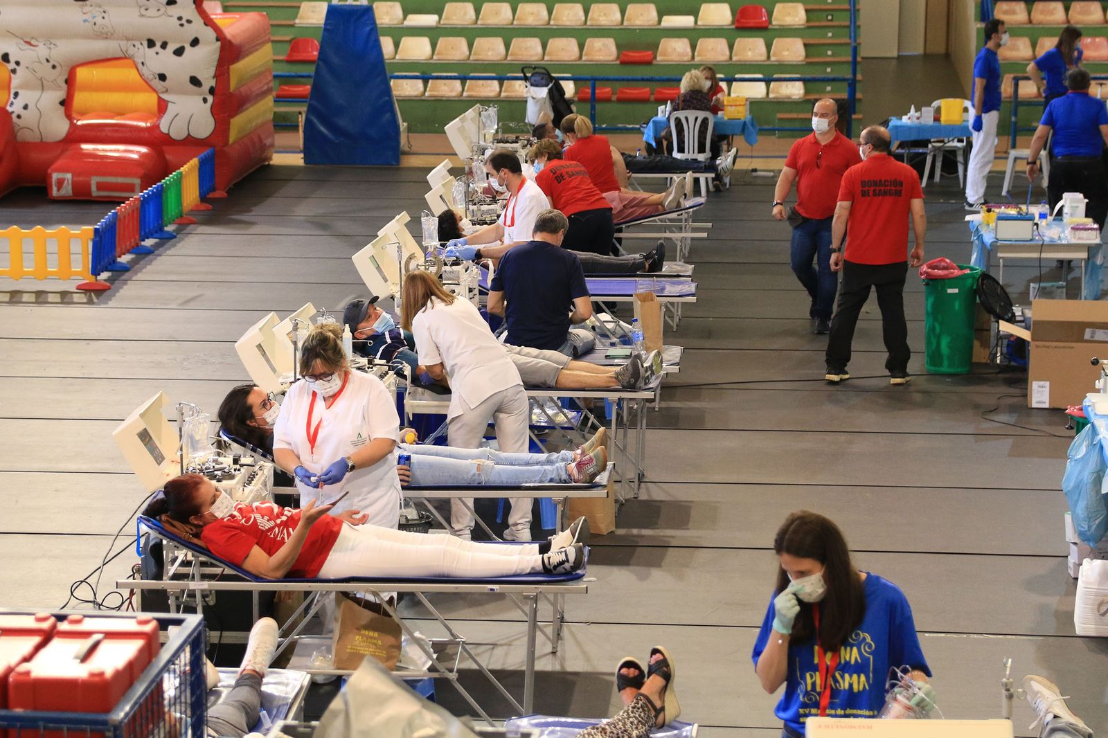 El pabellón Rafael Florido acoge el récord de donantes de sangre