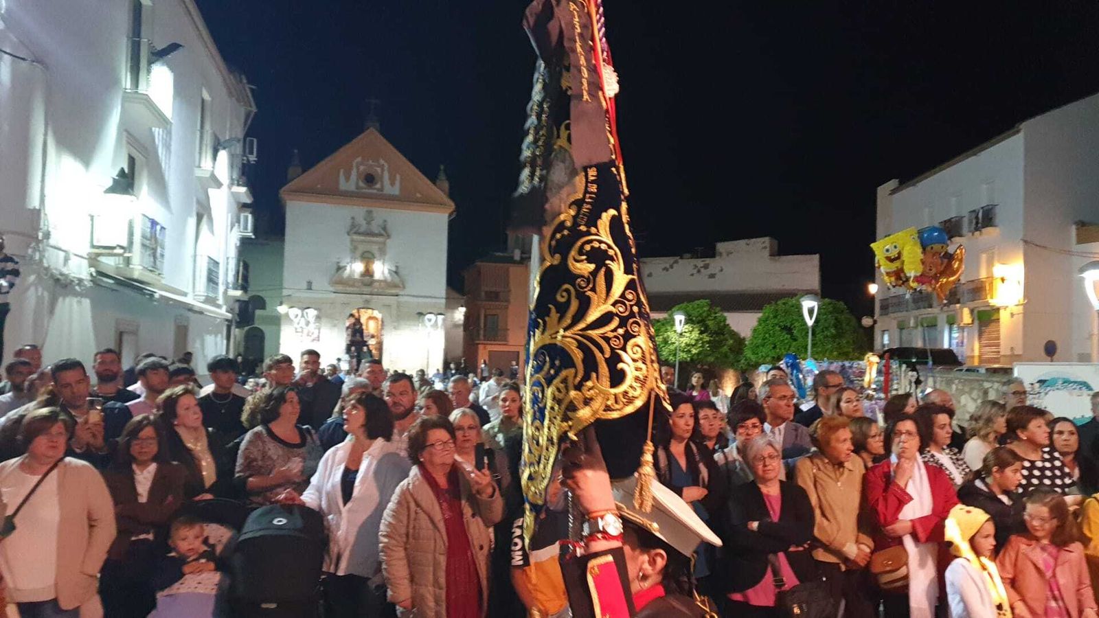 Jueves Santo en Castro del Río: La procesión de la Santa Vera Cruz, en imágenes