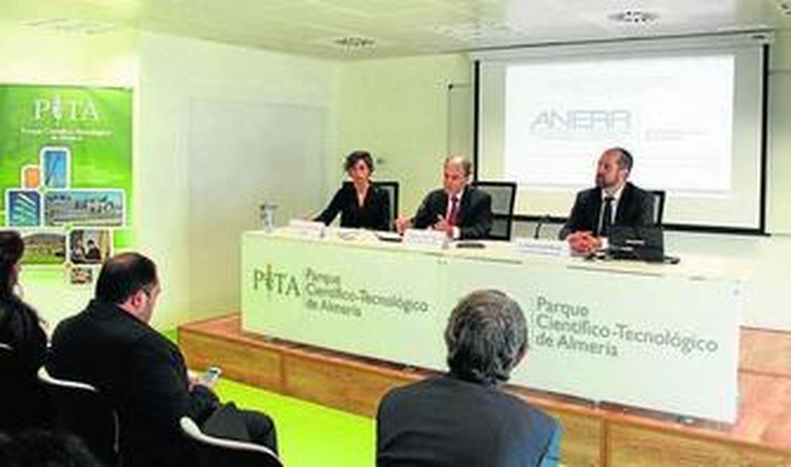 Virginia Ocio, Manuel Soriano y Alberto Aceña, durante la jornada.