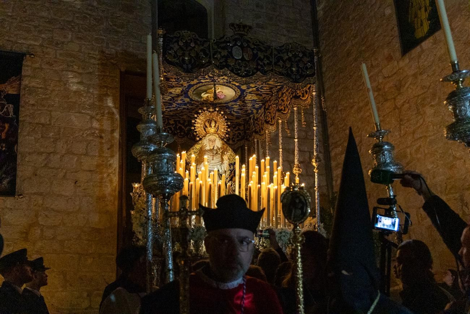 Los jiennenses acuden un año más al encuentro de Nuestro Padre Jesús