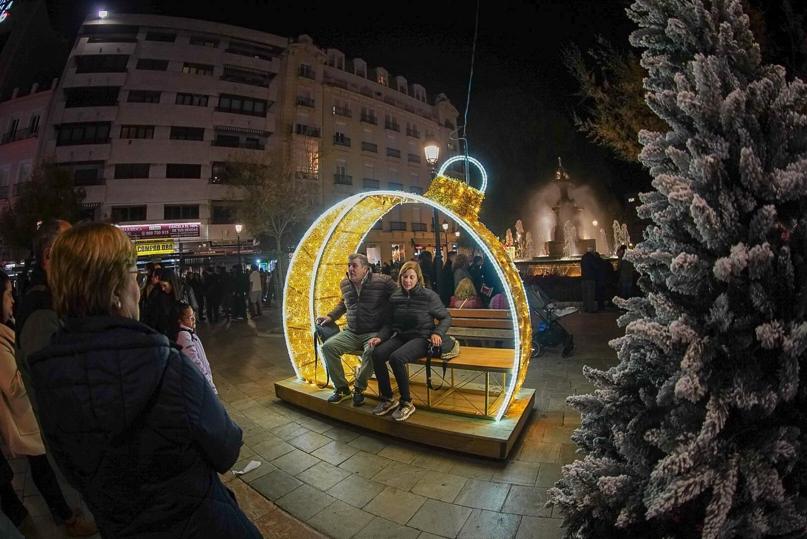 Fotos: así son las nuevas luces de Navidad de Granada