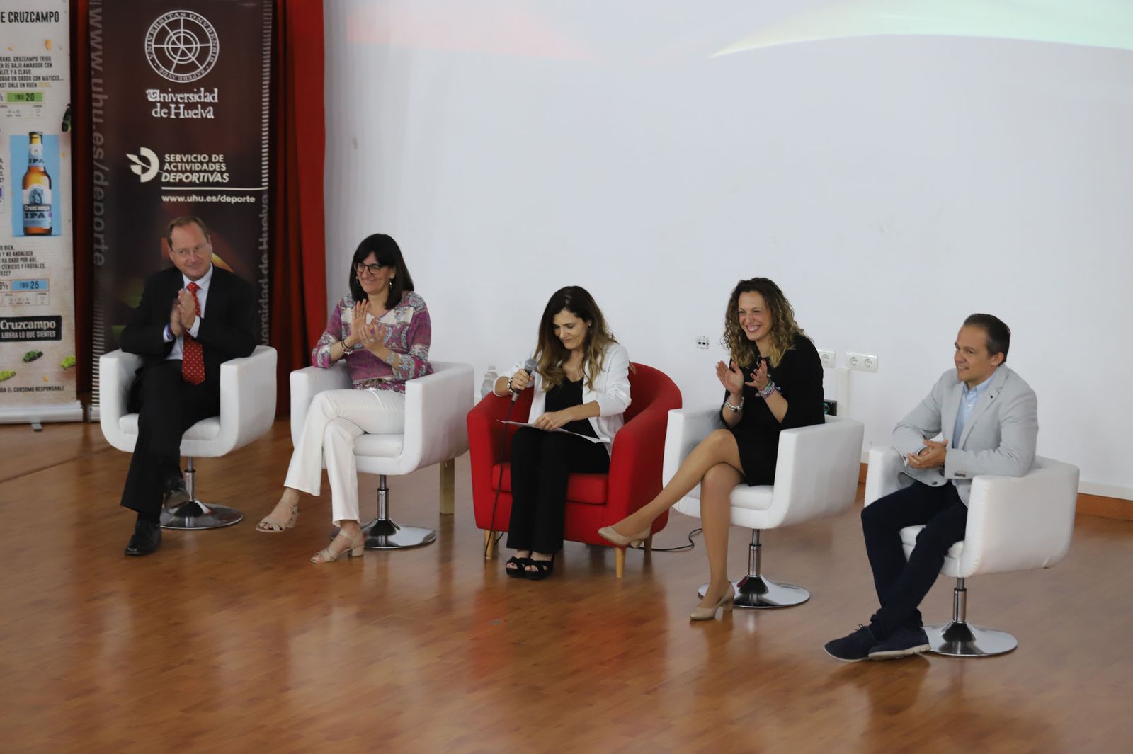 Un momento de la  Gala del Deporte de la Universidad de Huelva celebrada esta mañana.