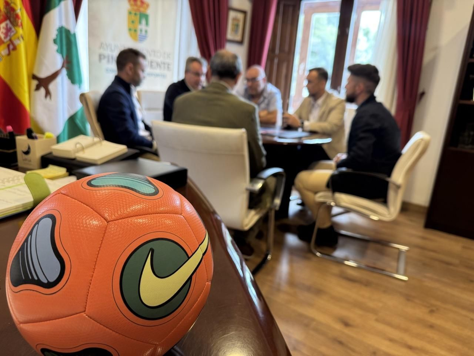 El balón será el protagonista ese fin de semana en Pinos Puente.
