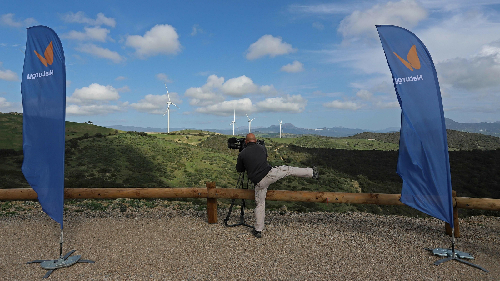 Las mejores fotos de la inauguración del parque eólico de Naturgy en Tesorillo