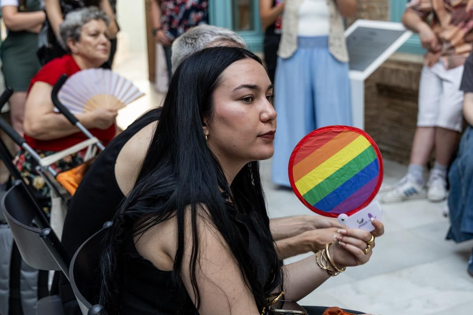 Alberto Batres, el diseñador jiennense presenta sus creaciones en el evento en el que se aborda cómo performar el género a través de la moda