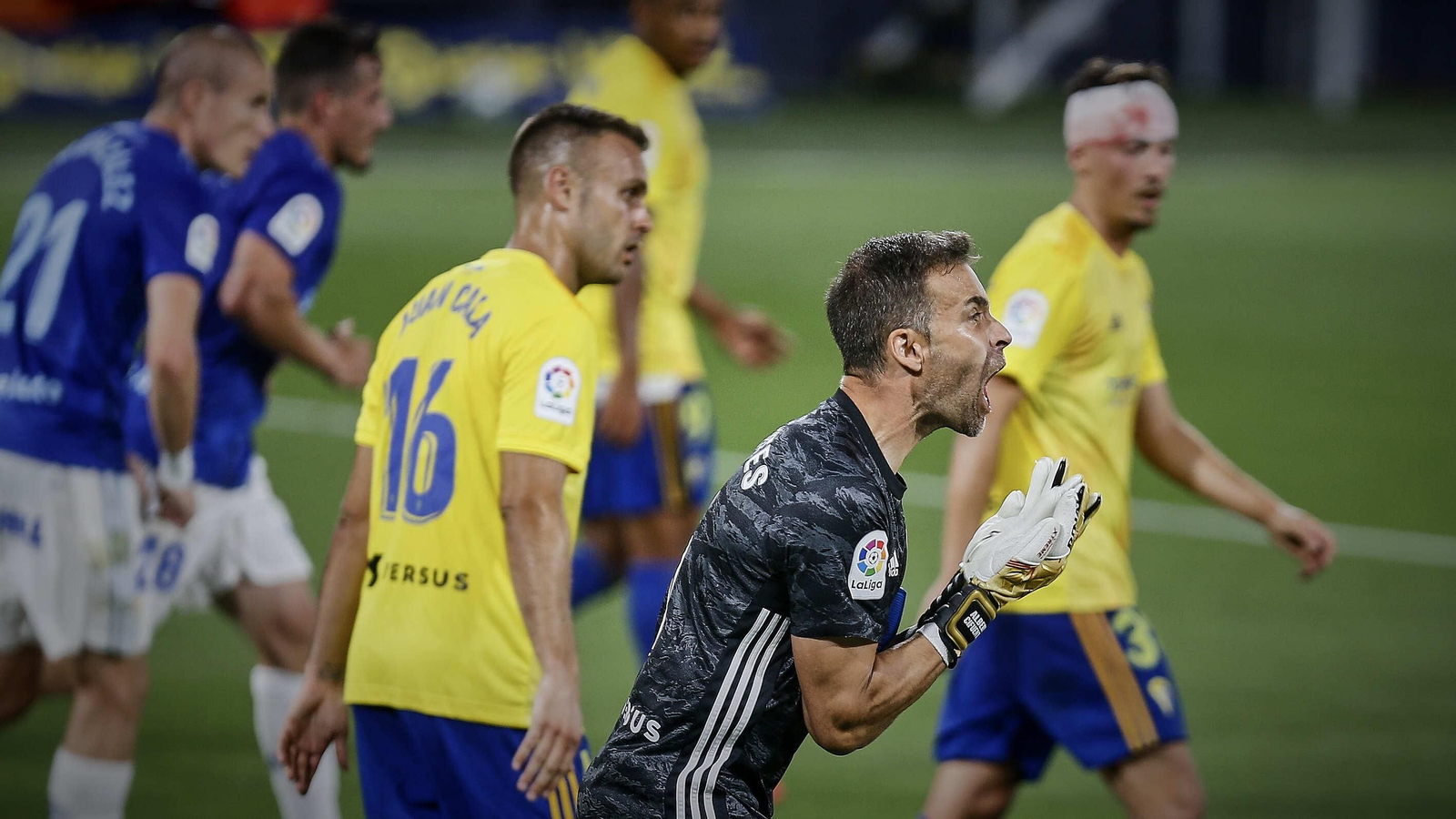 Las imágenes del Cádiz-Oviedo