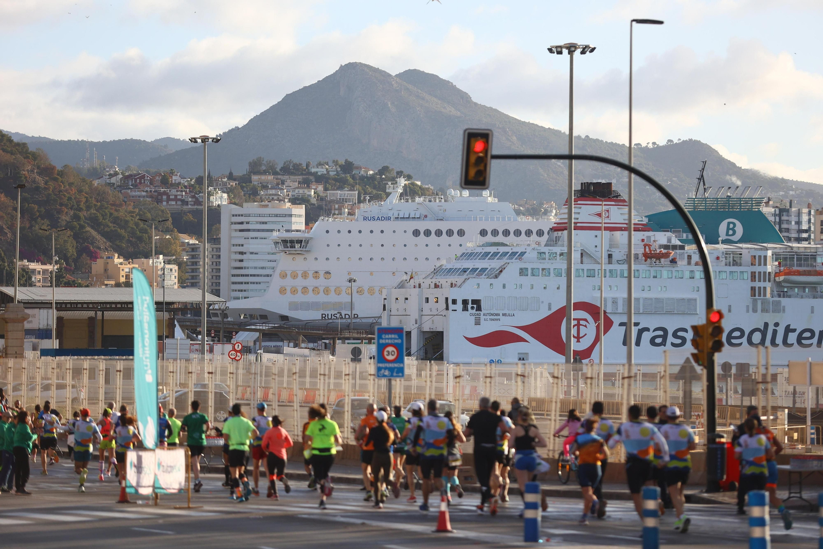 Las mejores fotos de la Media Maratón de Málaga 2024 Las mejores fotos de la Media Maratón de Málaga 2024