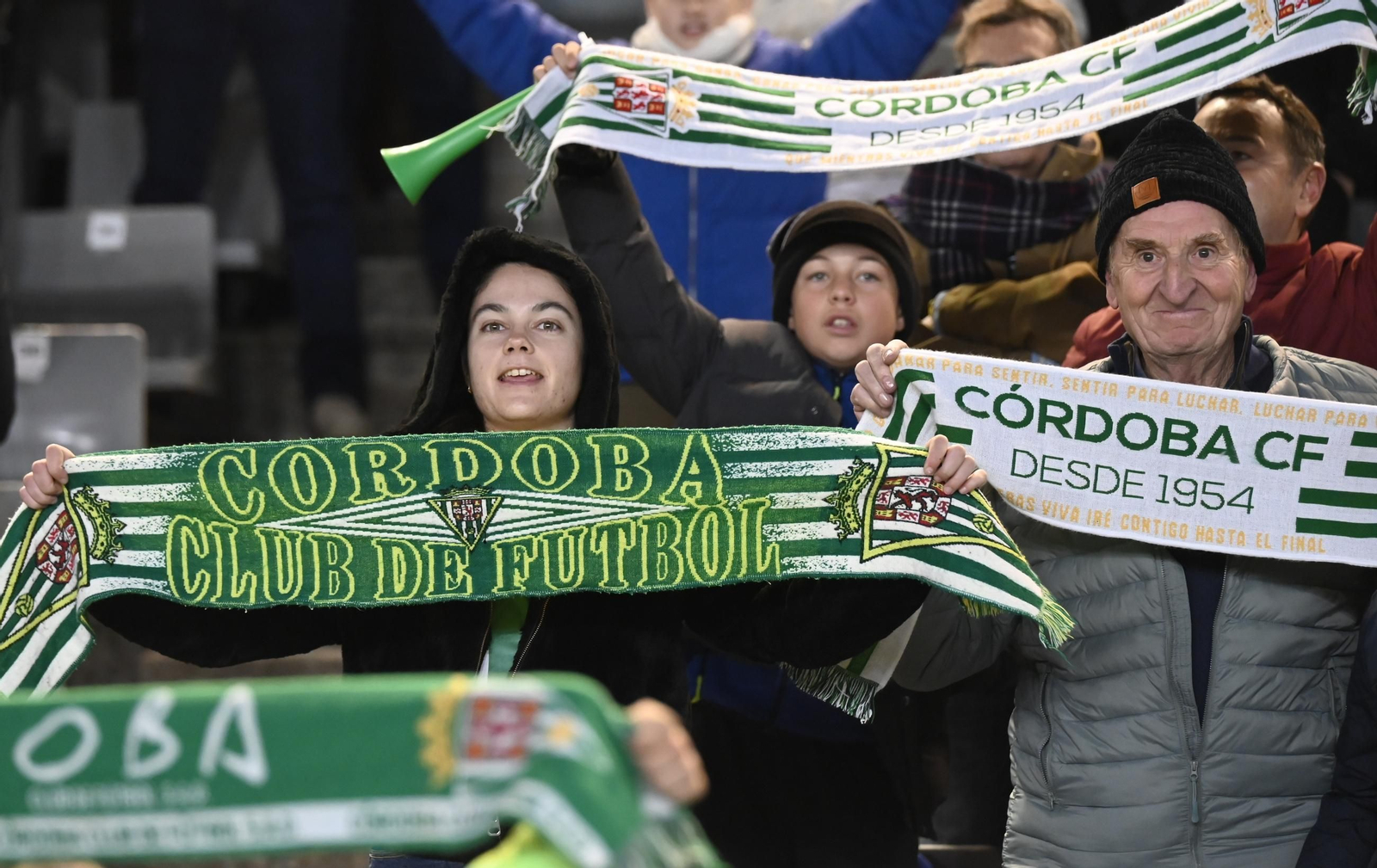 Las mejores fotos del gran ambiente en El Arcángel para el Córdoba CF - Eibar Las mejores fotos del gran ambiente en El Arcángel para el Córdoba CF - Eibar