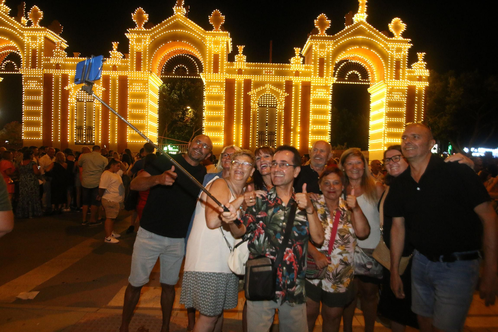 La Feria de Almería enciende sus luces