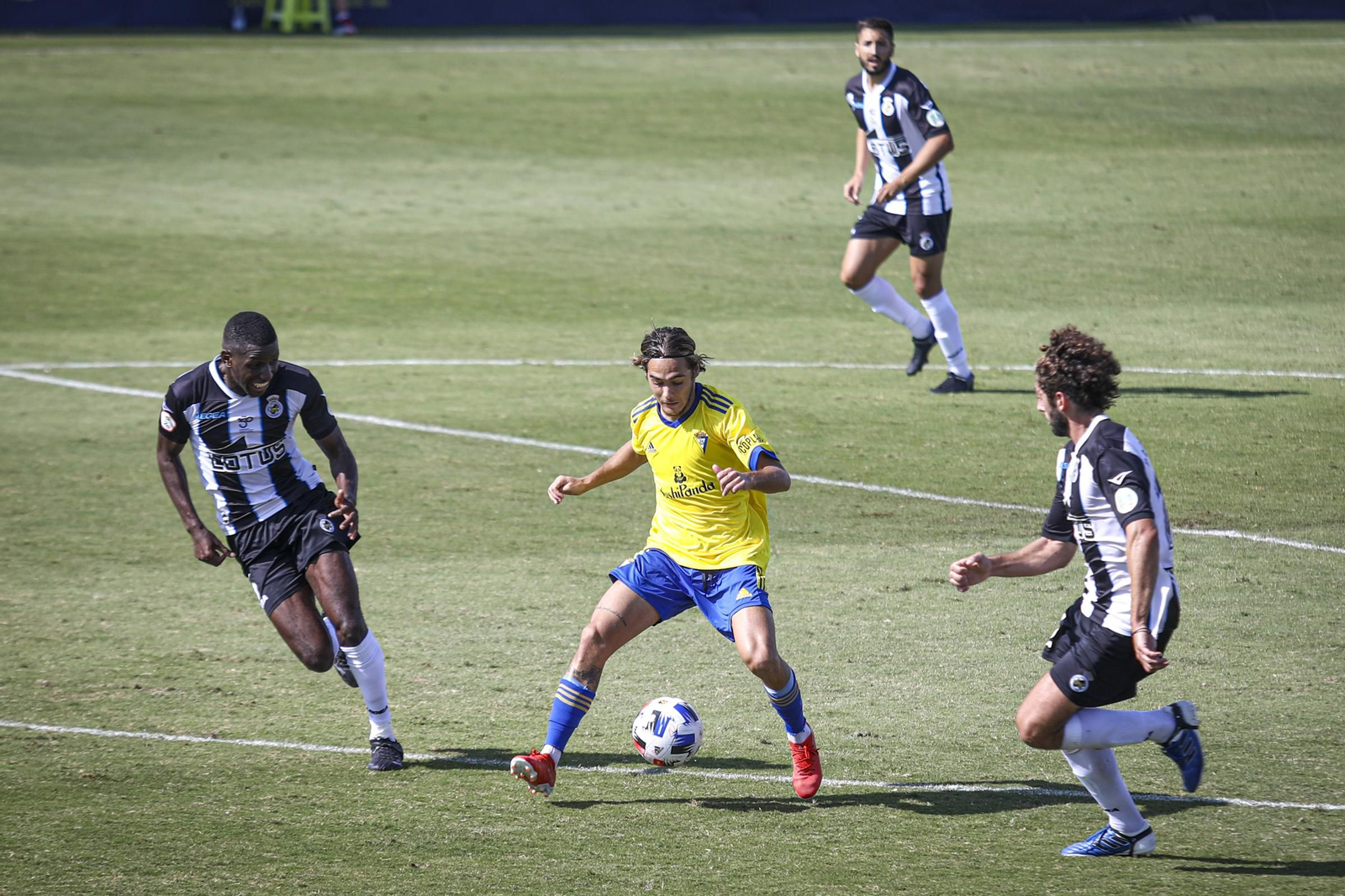 Las mejores fotos del Cádiz B-Real Balompédica (1-2)