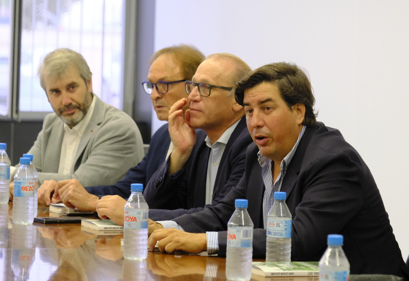 Las imágenes de la presentación del libro '¿Y tu Córdoba, qué?'