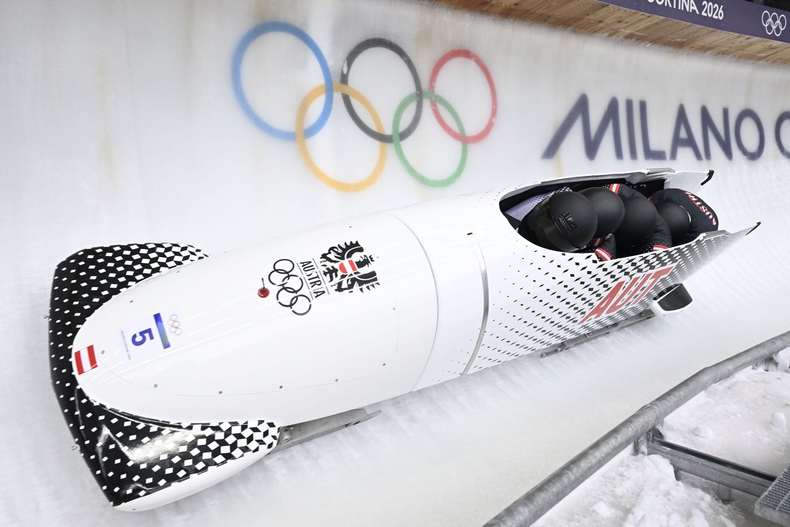 Las mejores fotos de los Juegos Olímpicos de invierno Milán Cortina d'Ampezzo 2026 | Ceremonia de clausura y jornada 17 y última