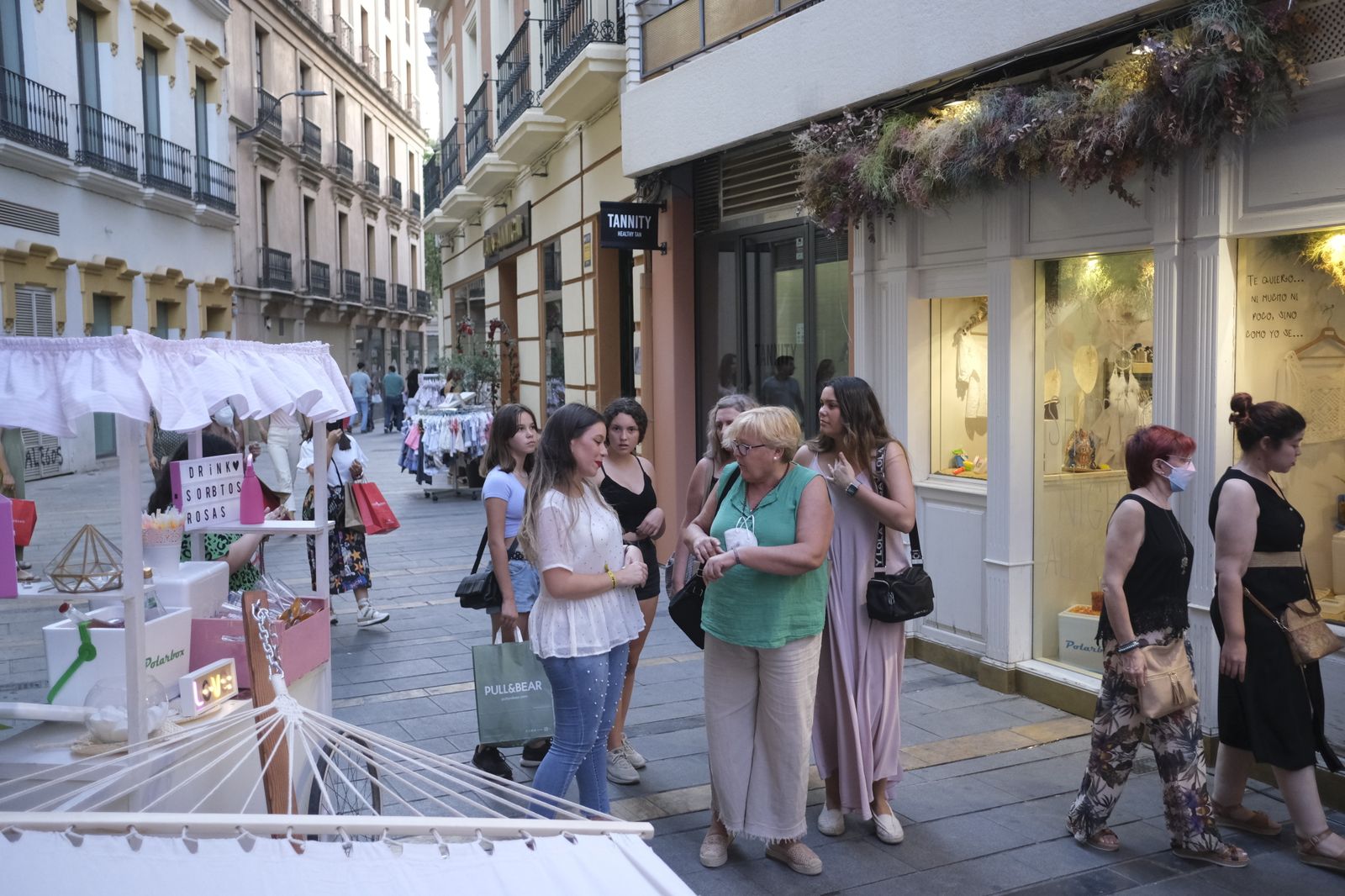 La novena edición de la Shopping Night de Córdoba, en imágenes