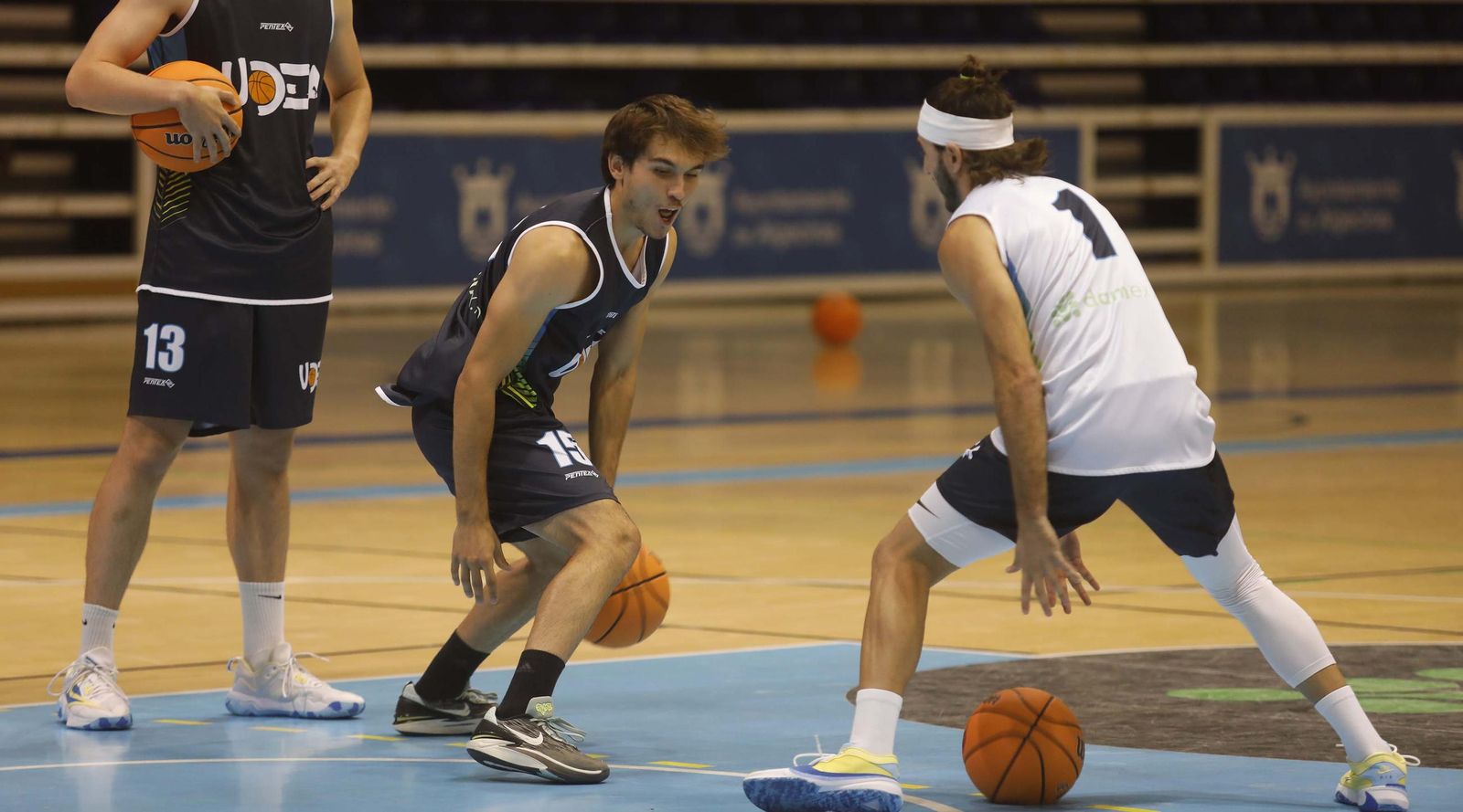 Las fotos del entrenamiento de Udea previo a su debut en Segunda FEB