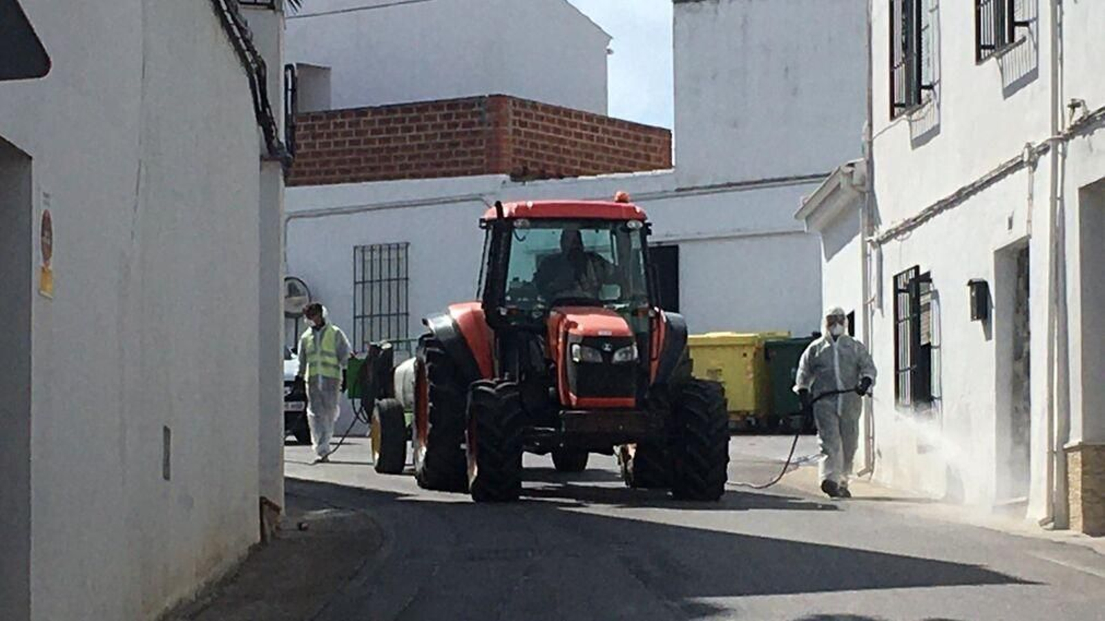 Desinfección en Fuente-Tójar.