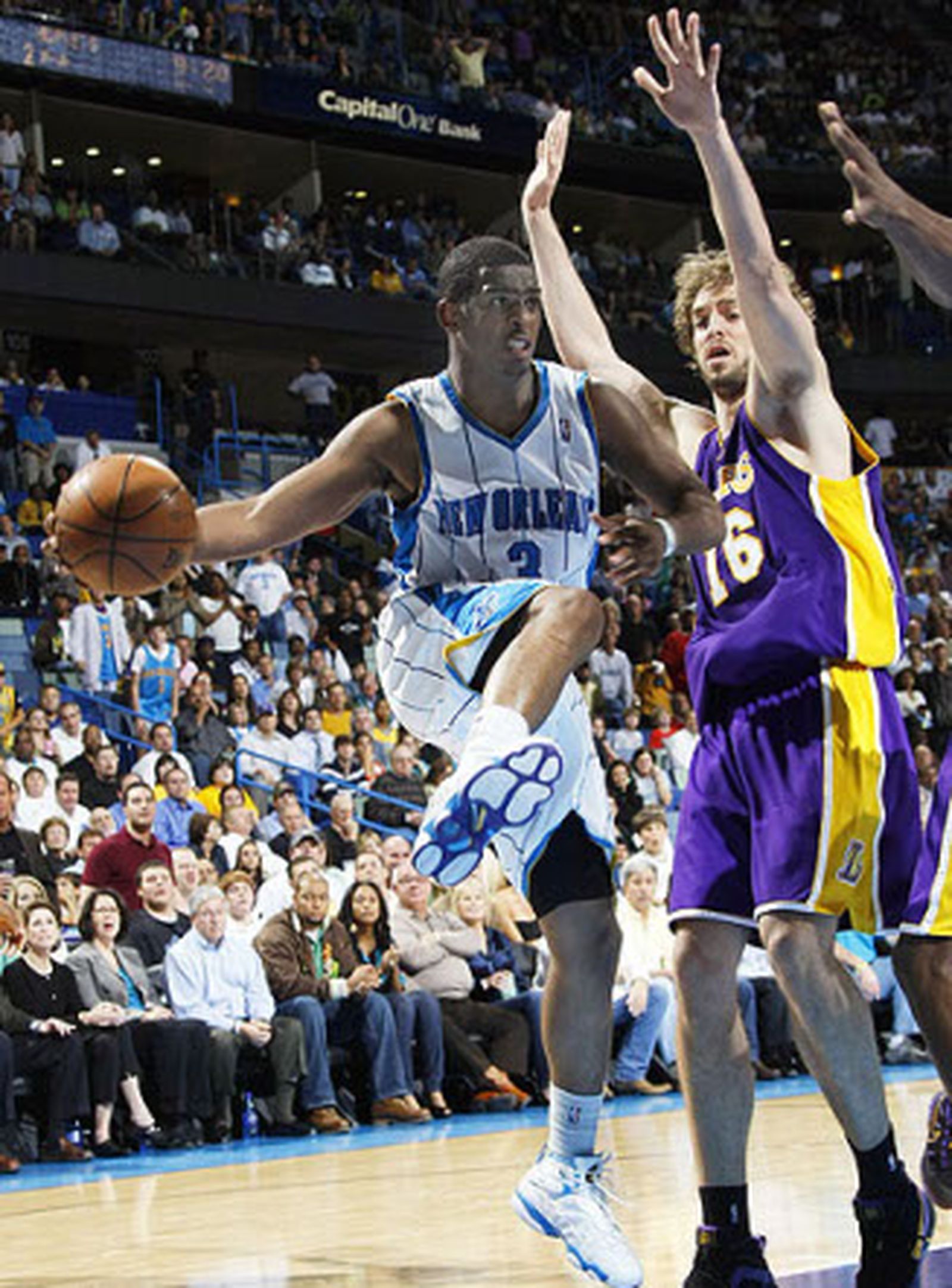 Hornest-Lakers (86-93): Gasol y Bryant siguen sin perder