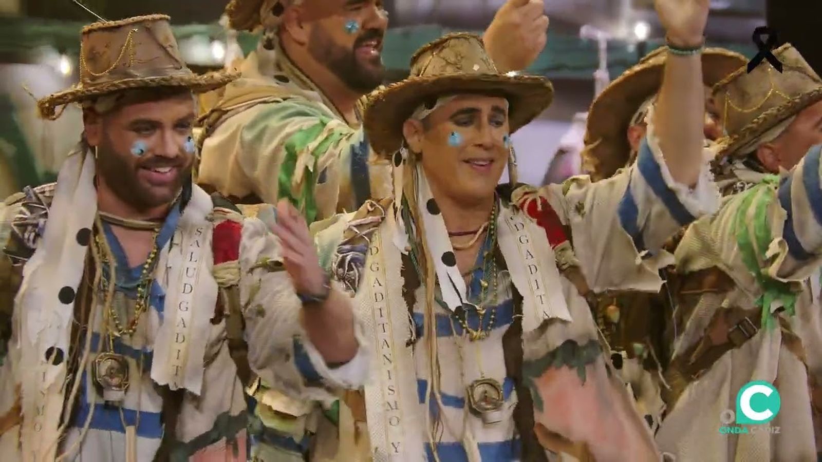 La comparsa 'Salud, gaditanismo y libertad' en su pase preliminar del COAC 2026