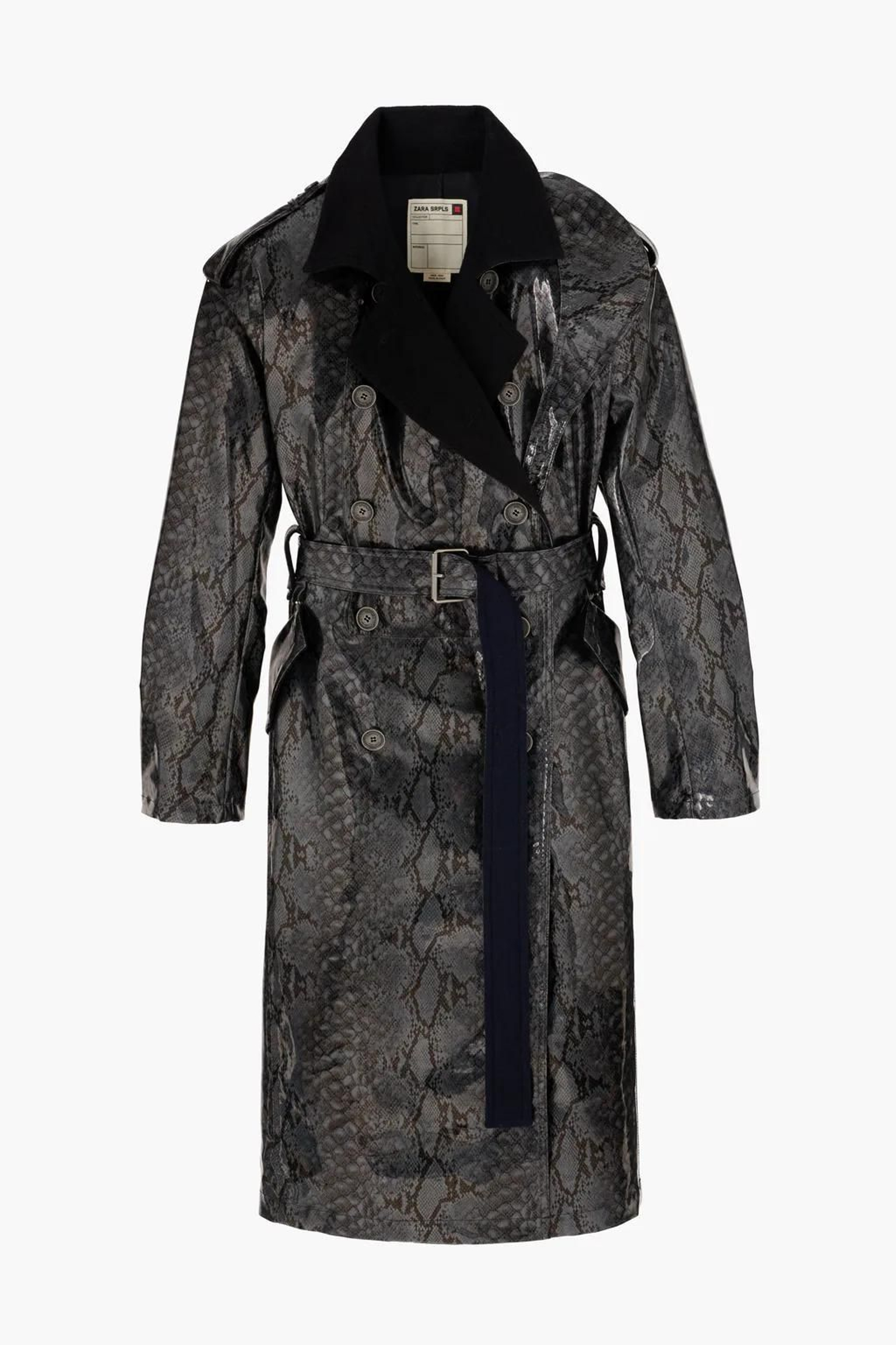 Abrigo cruzado de Zara.