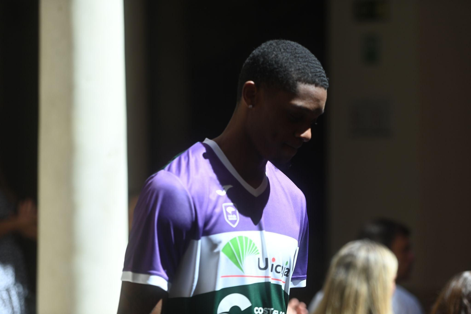 Fotos: la presentación de las nuevas camisetas del Unicaja