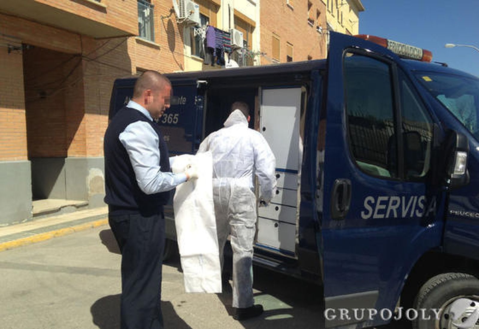 Un toxicómano degüella a su mujer con un hacha en Écija