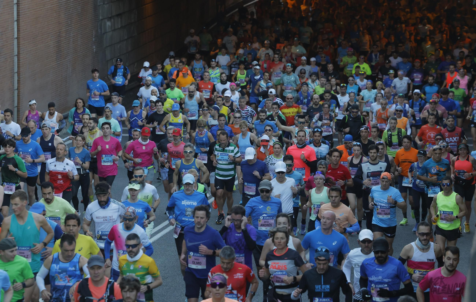 Búscate en el Zurich Maratón de Sevilla 2025
