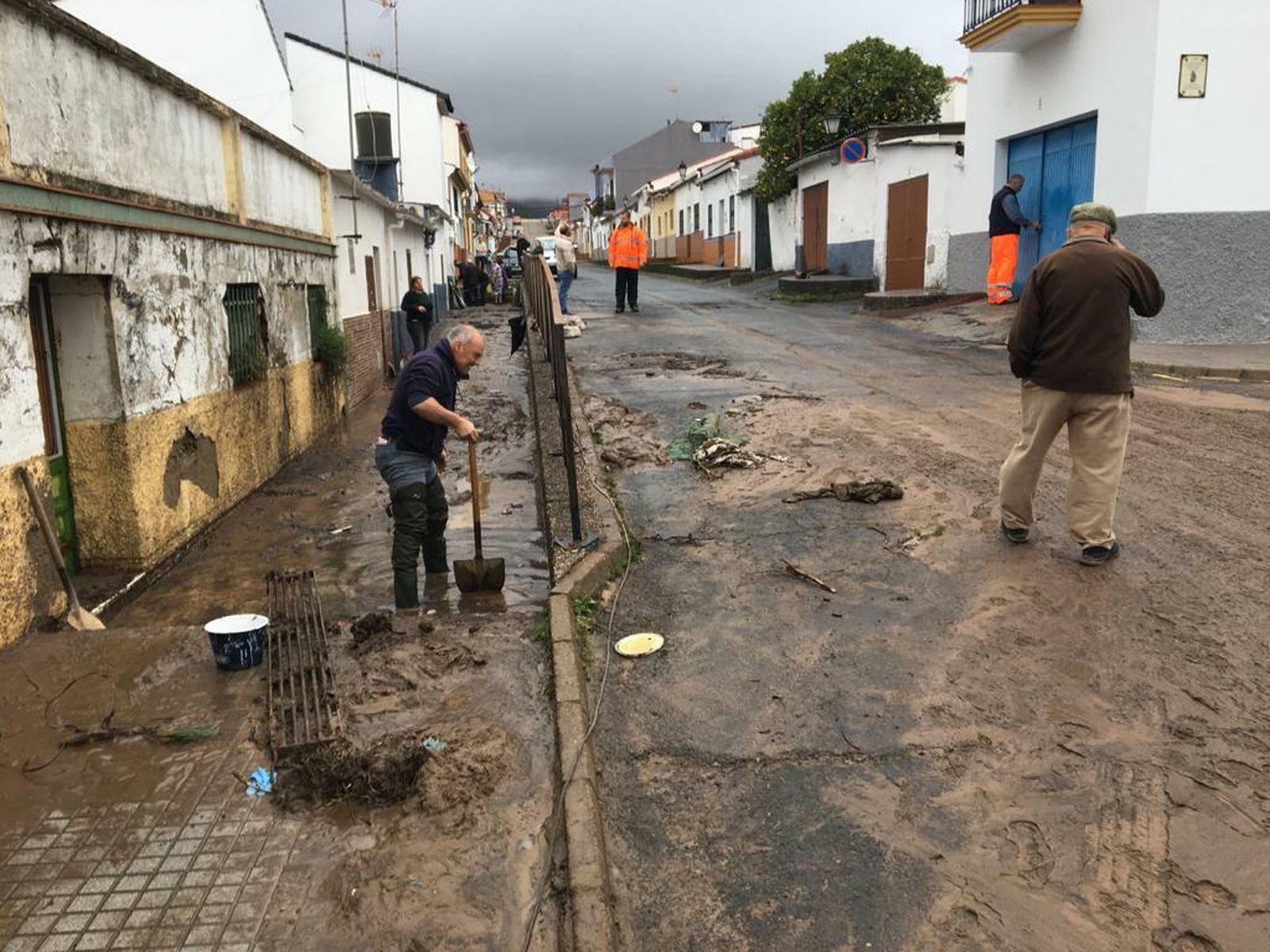 Imágenes de los destrozos que ha provocado el paso de Elsa por el pueblo de Nerva